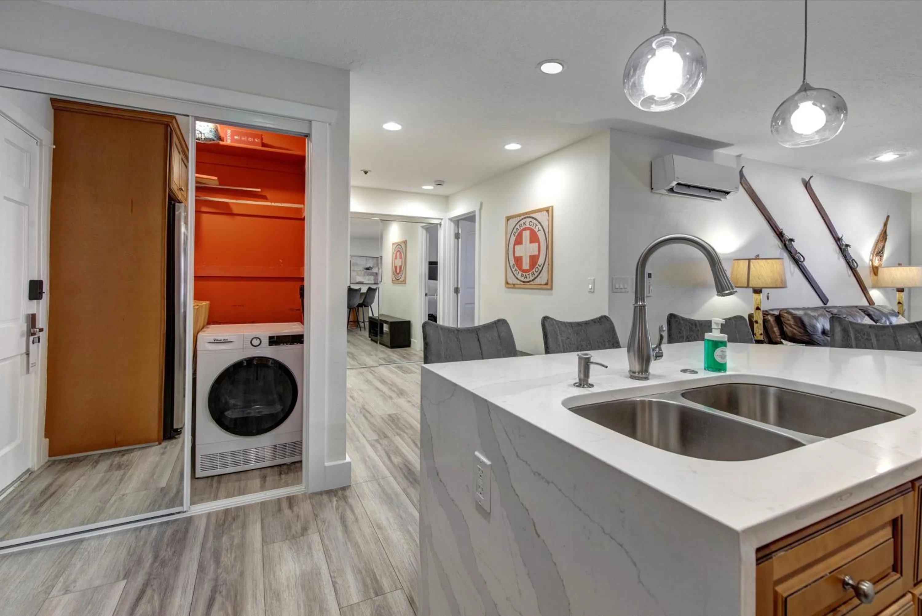 Treasure Mountain Inn