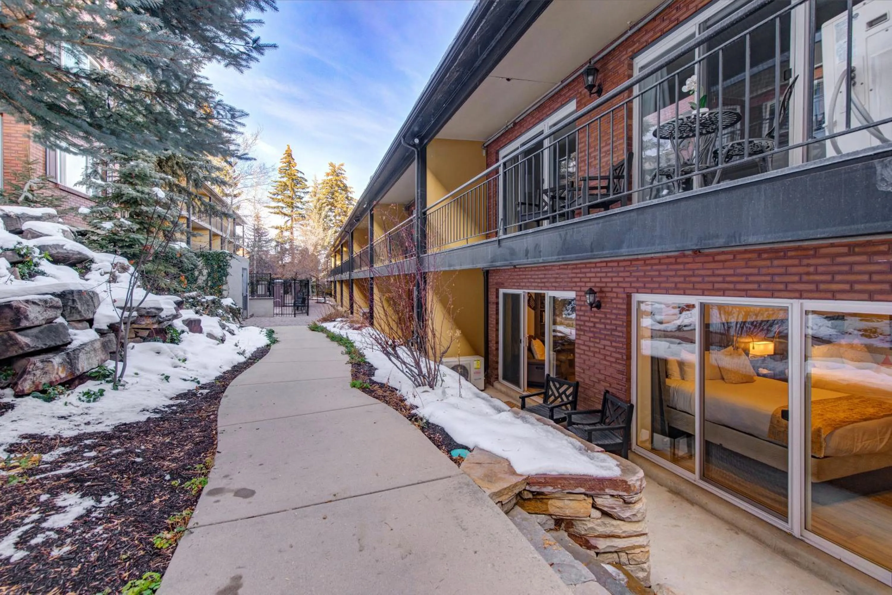 Treasure Mountain Inn