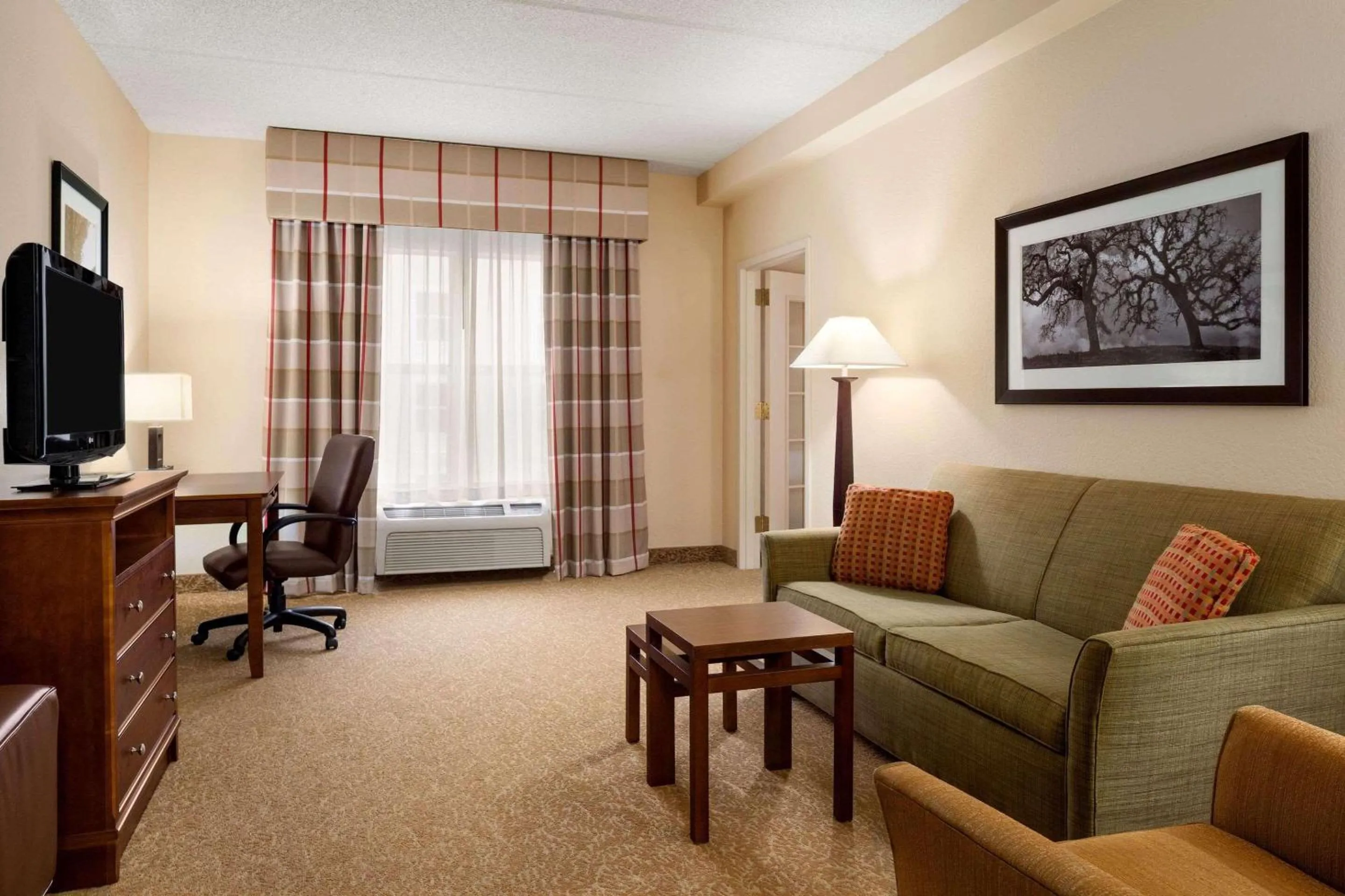 Bedroom in Country Inn & Suites by Radisson, Anderson, SC