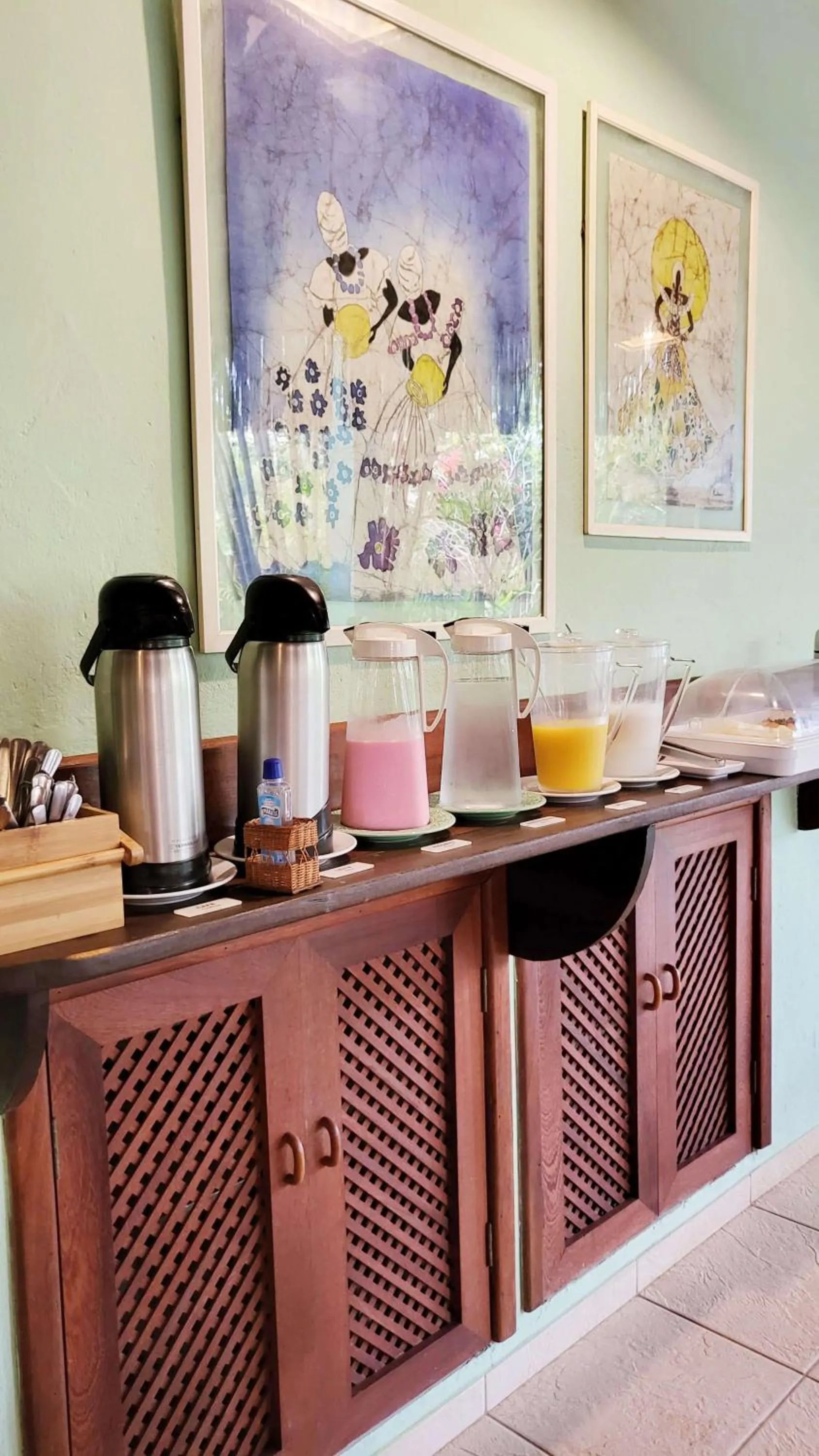 Coffee/tea facilities in Vila dos Passaros Flats
