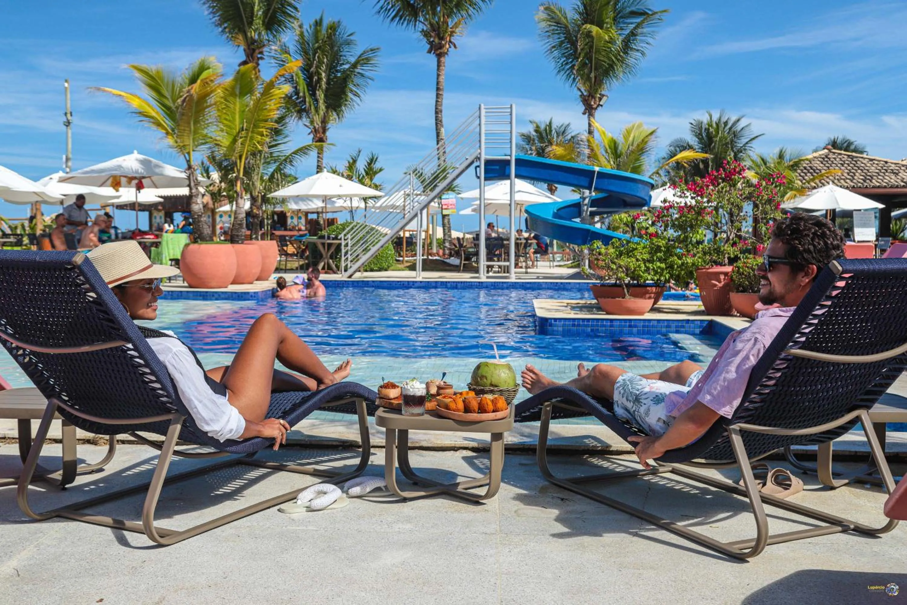 Swimming pool in Hotel Praia do Sol