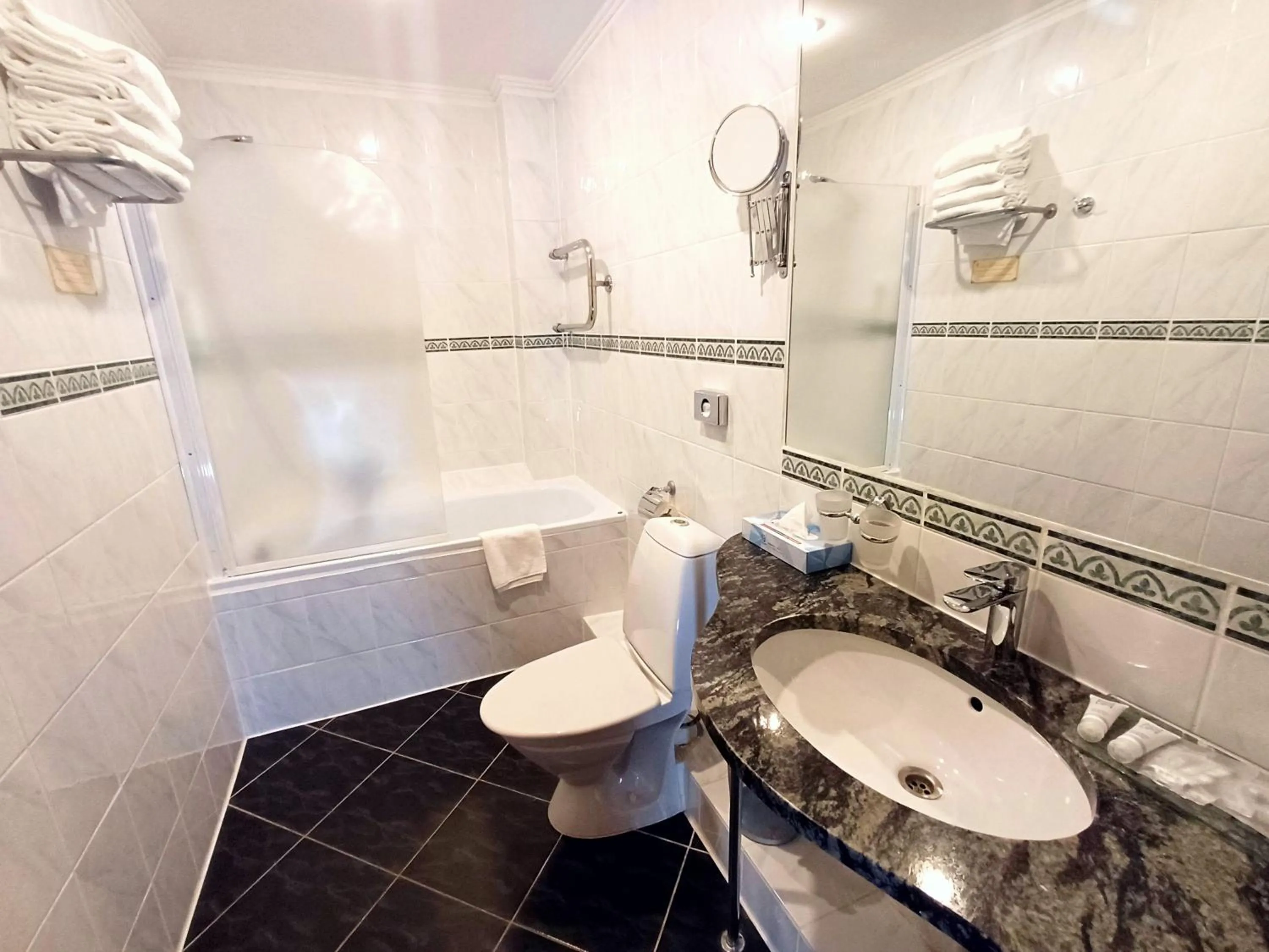 Shower in Pegasa Pils Spa Hotel