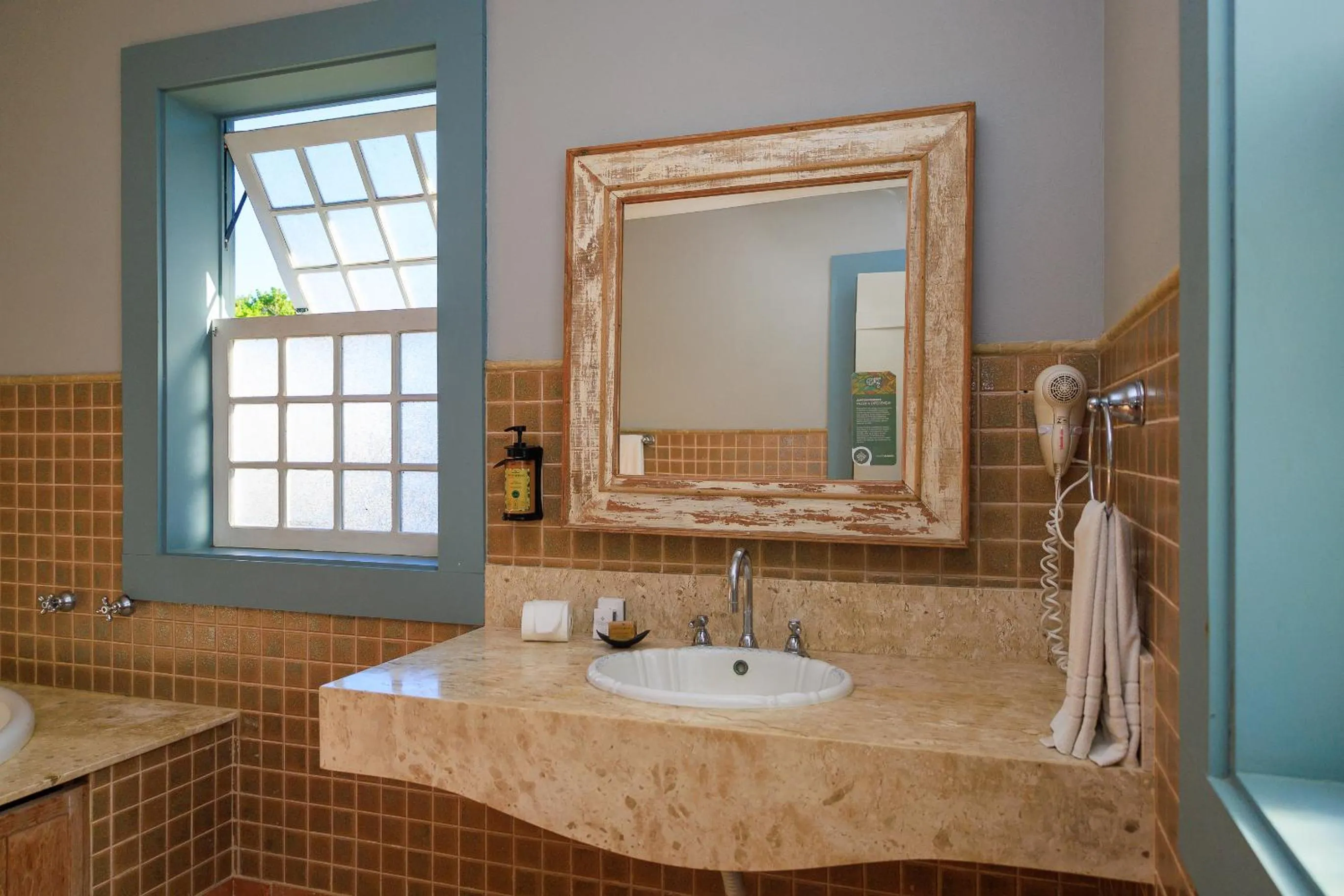 Bathroom in Vila Angatu Eco Resort & SPA