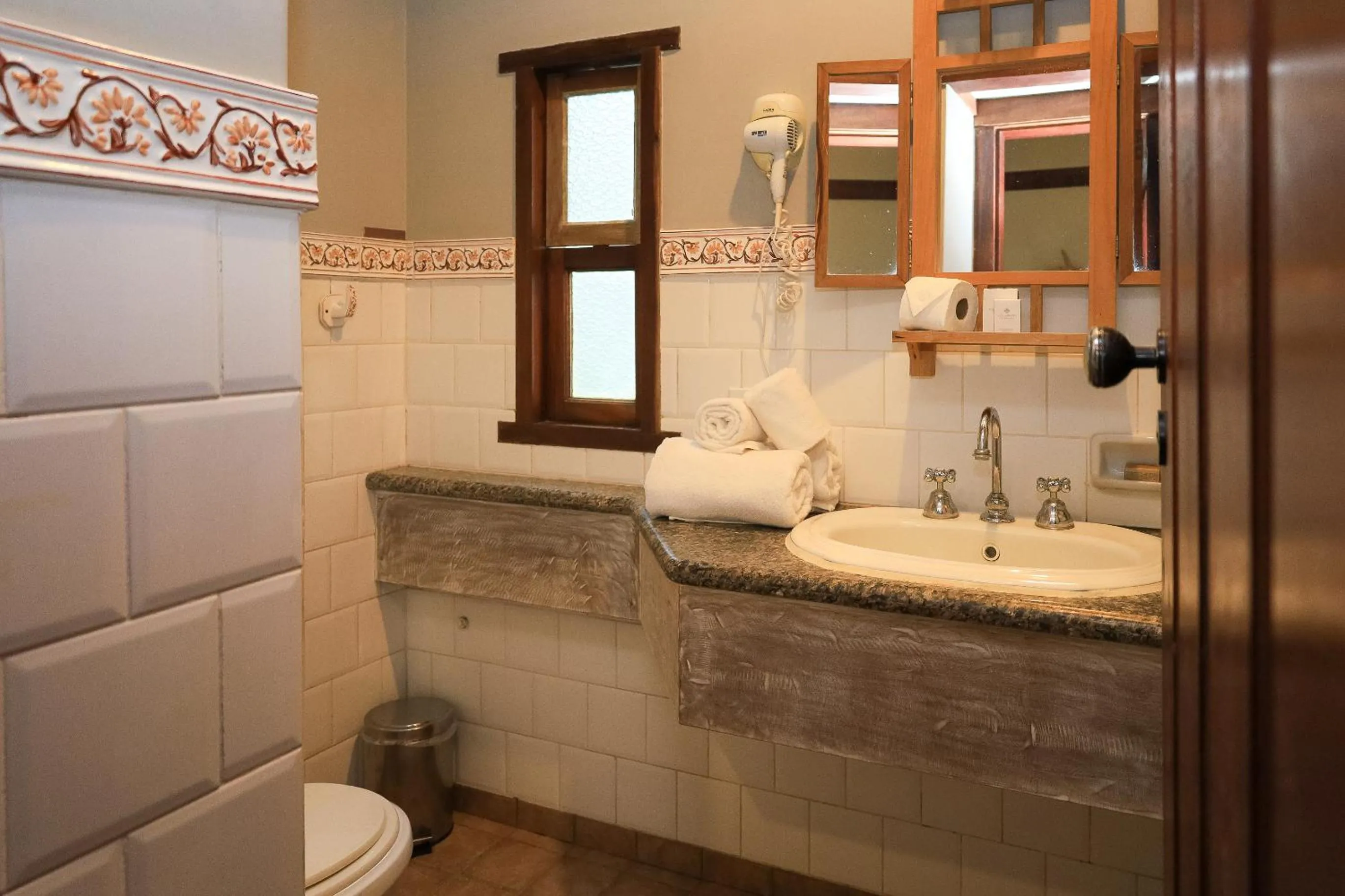 Bathroom in Vila Angatu Eco Resort & SPA