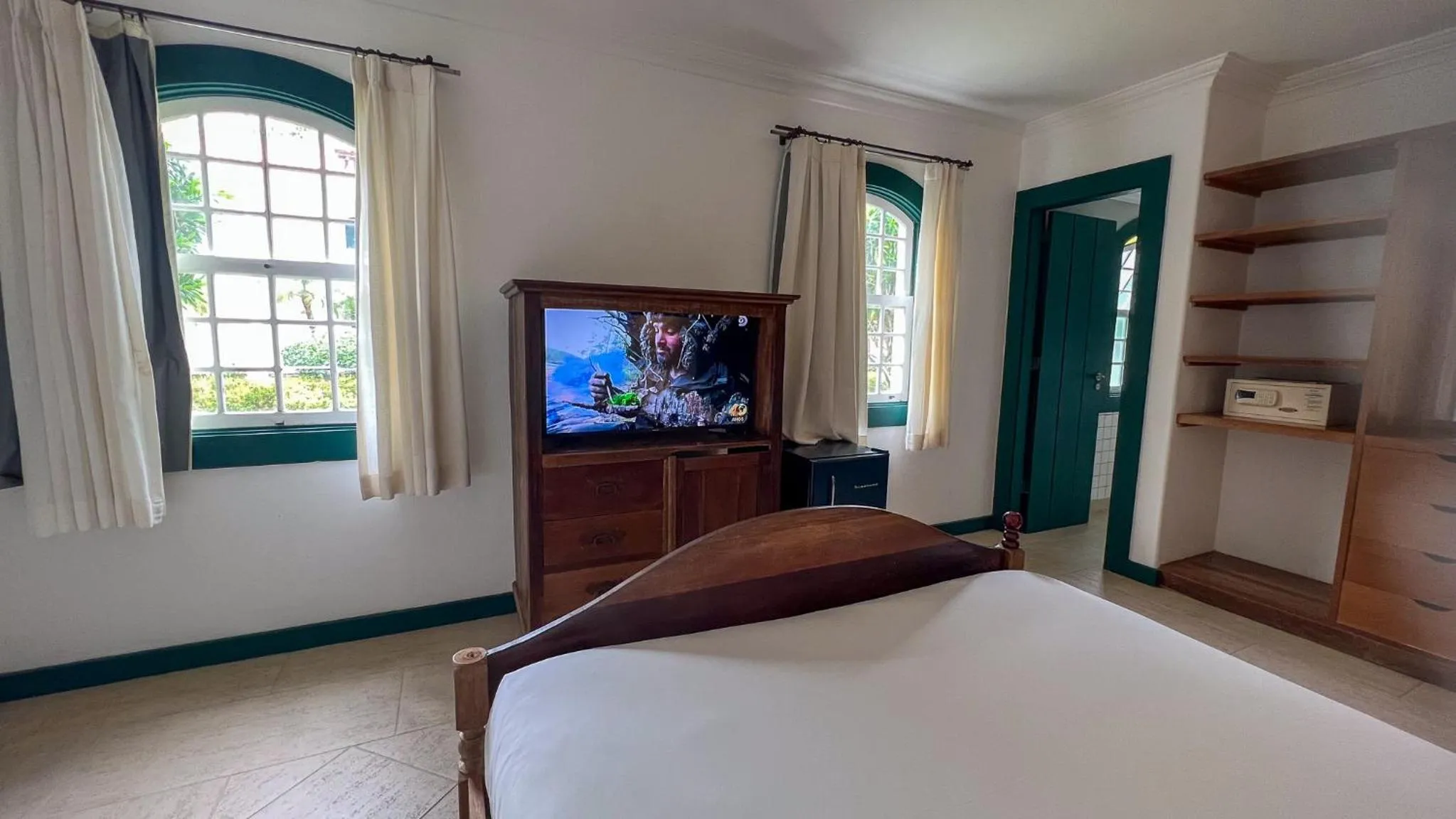 TV and multimedia, Bed in Vila Angatu Eco Resort & SPA