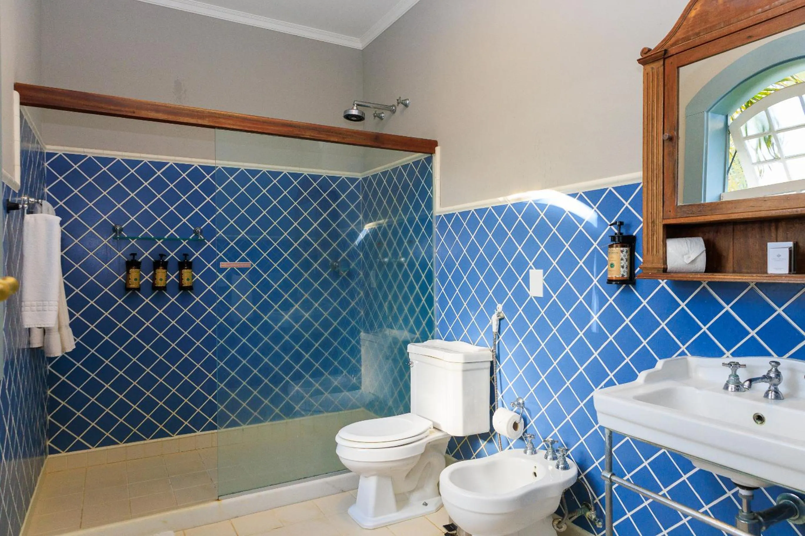 Shower in Vila Angatu Eco Resort & SPA