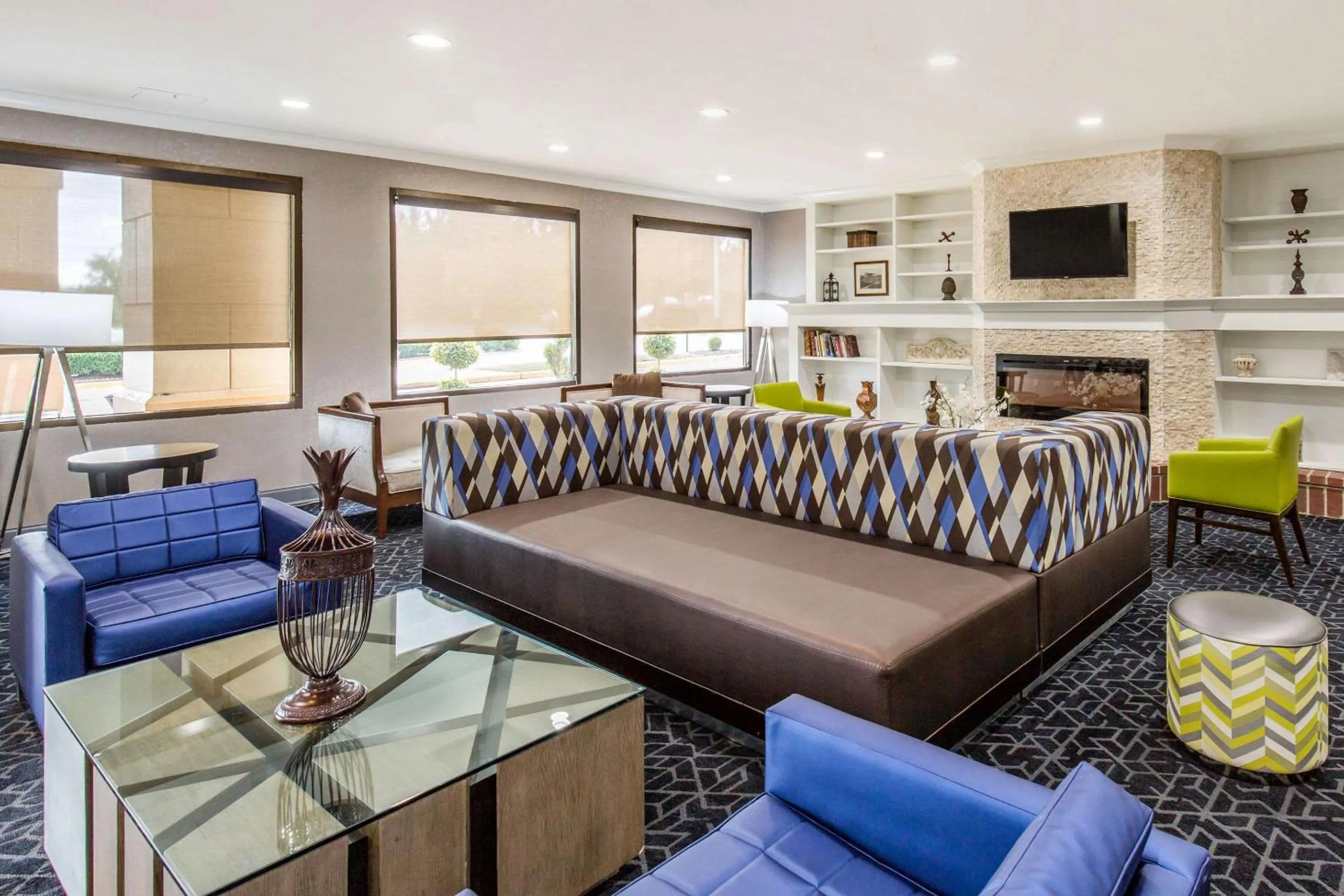 Lobby or reception in Comfort Inn College Park North