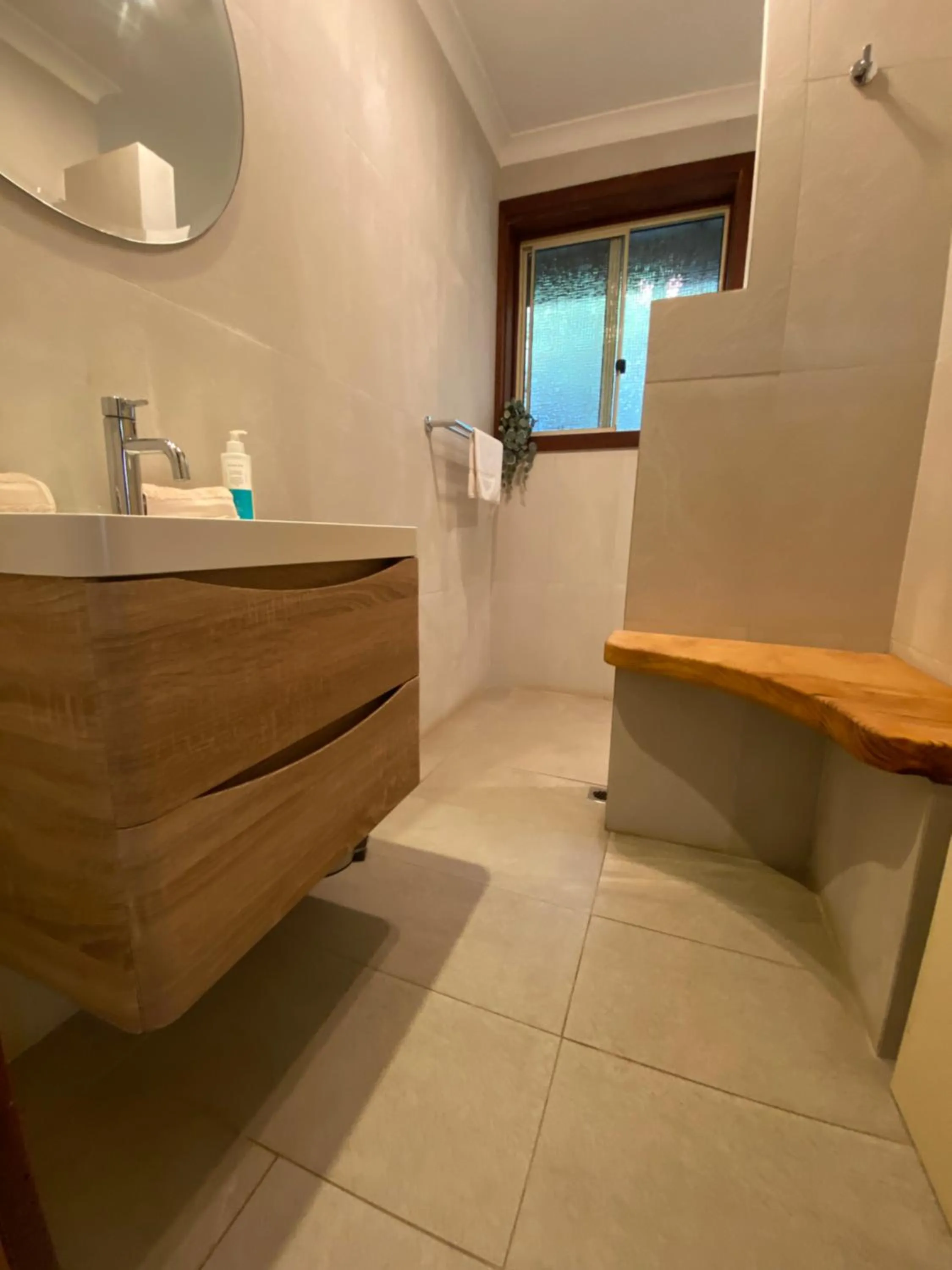Bathroom in Clover Cottage Country Retreat