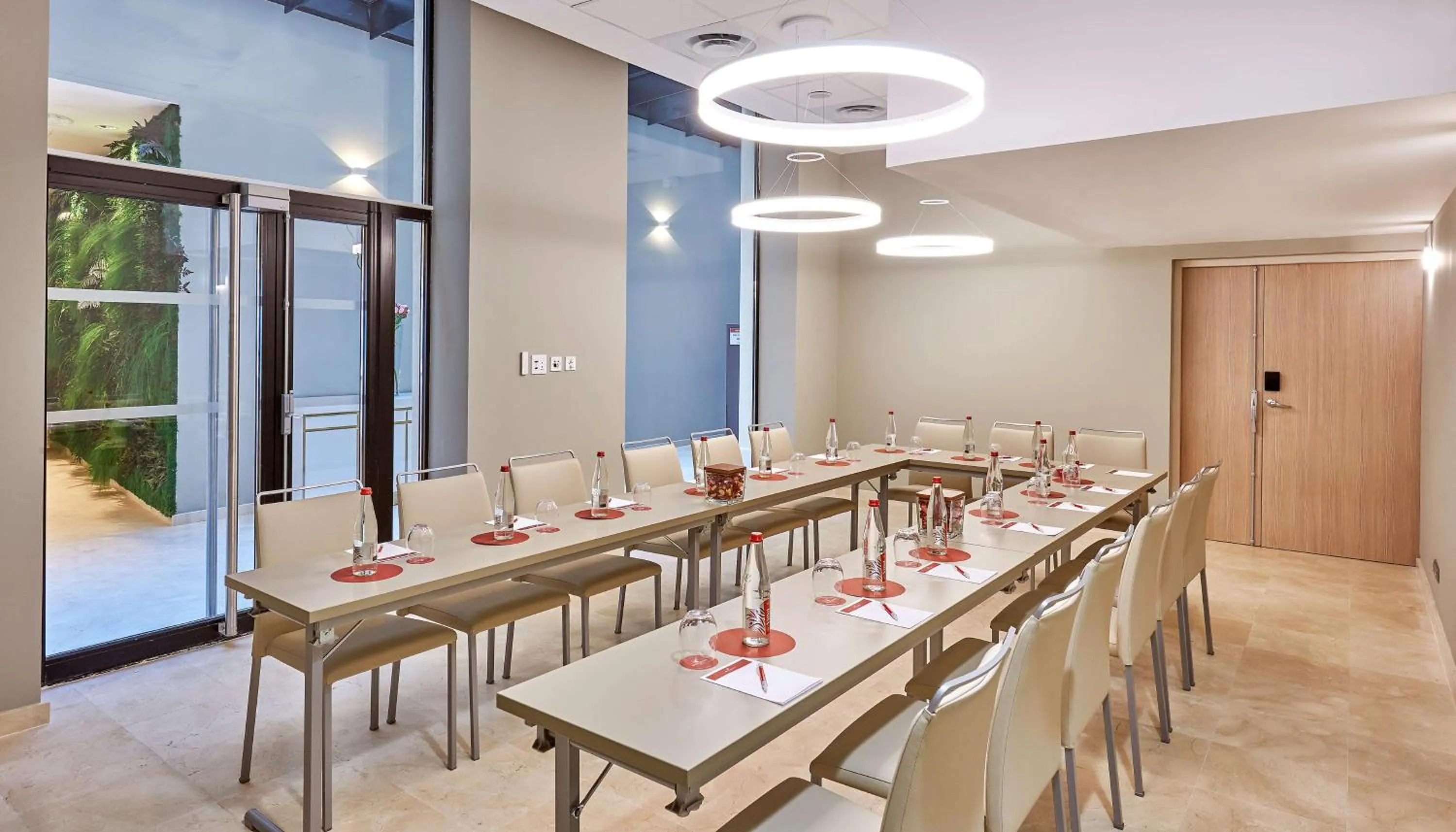 Meeting/conference room in NH Collection Marseille