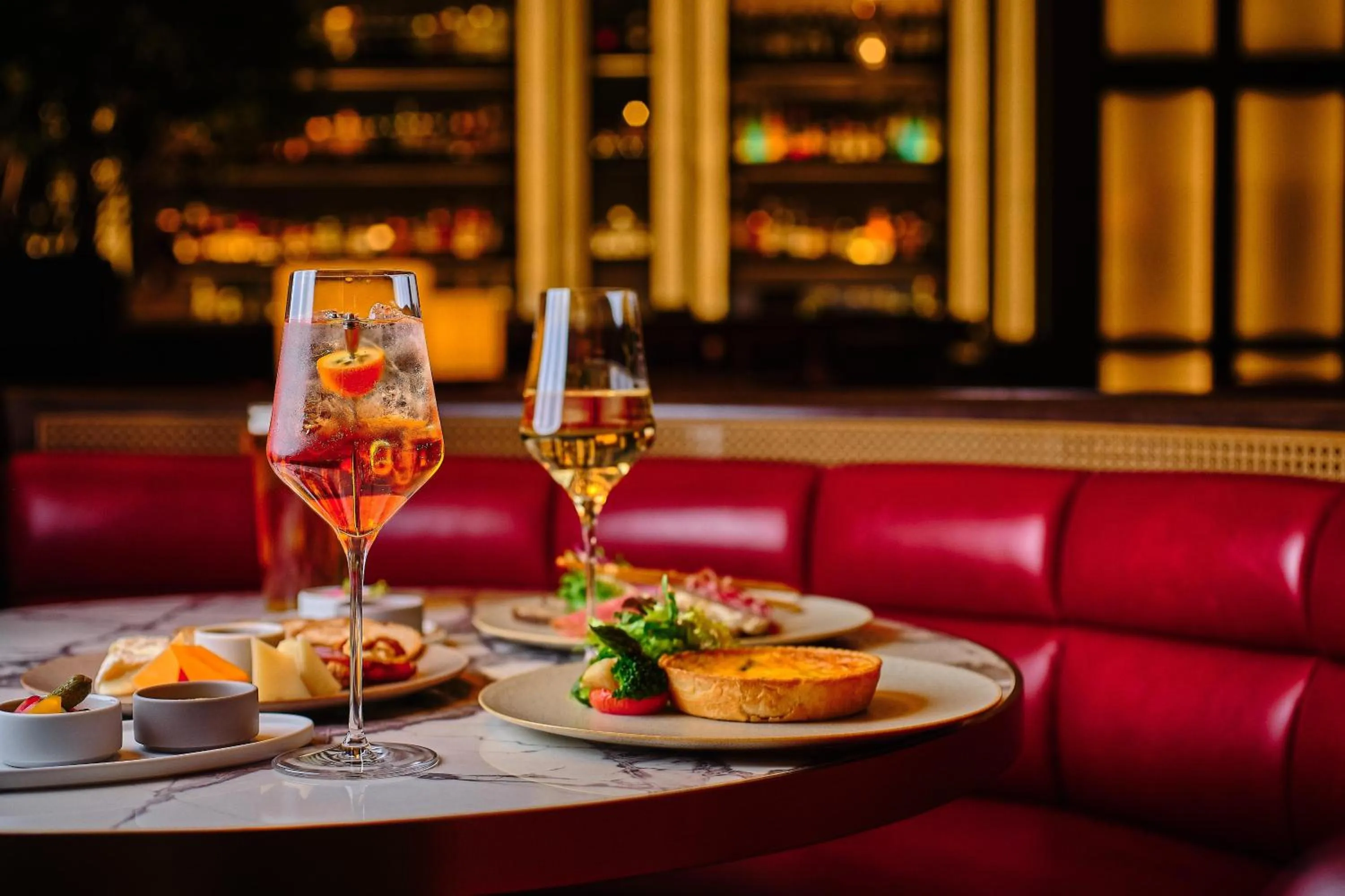 Restaurant/places to eat in Hyatt Regency Tokyo