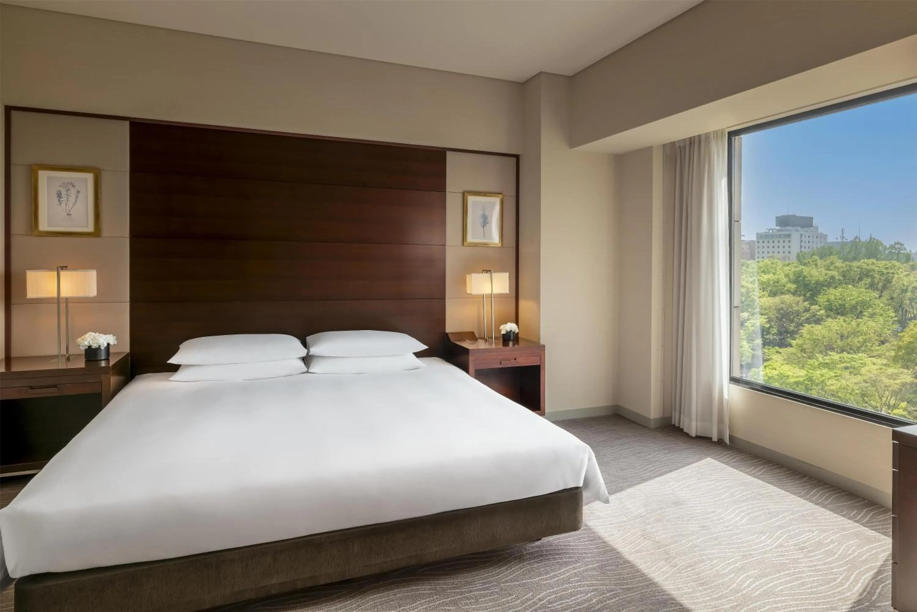 Photo of the whole room, Bed in Hyatt Regency Tokyo