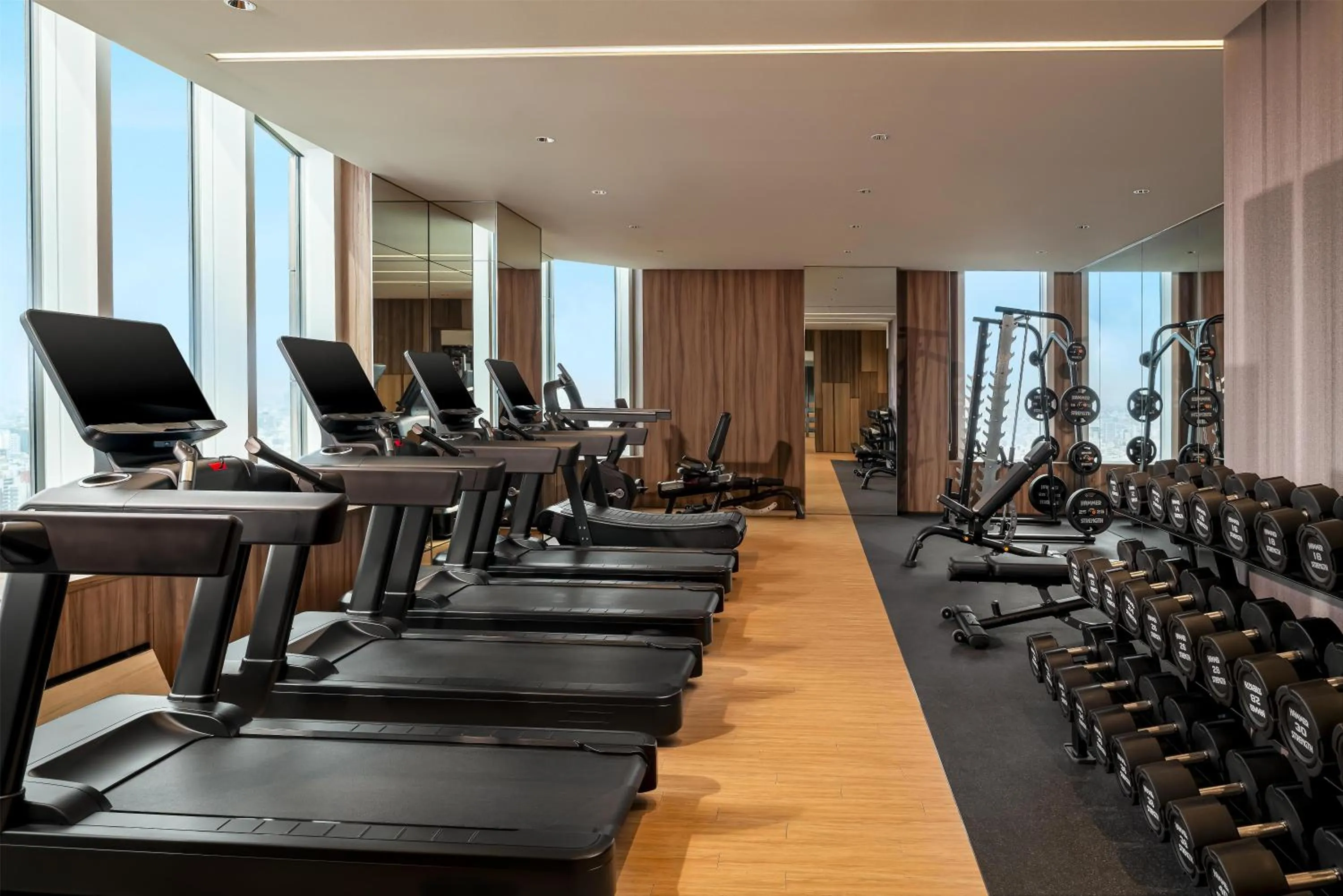 Fitness centre/facilities in Hyatt Regency Tokyo