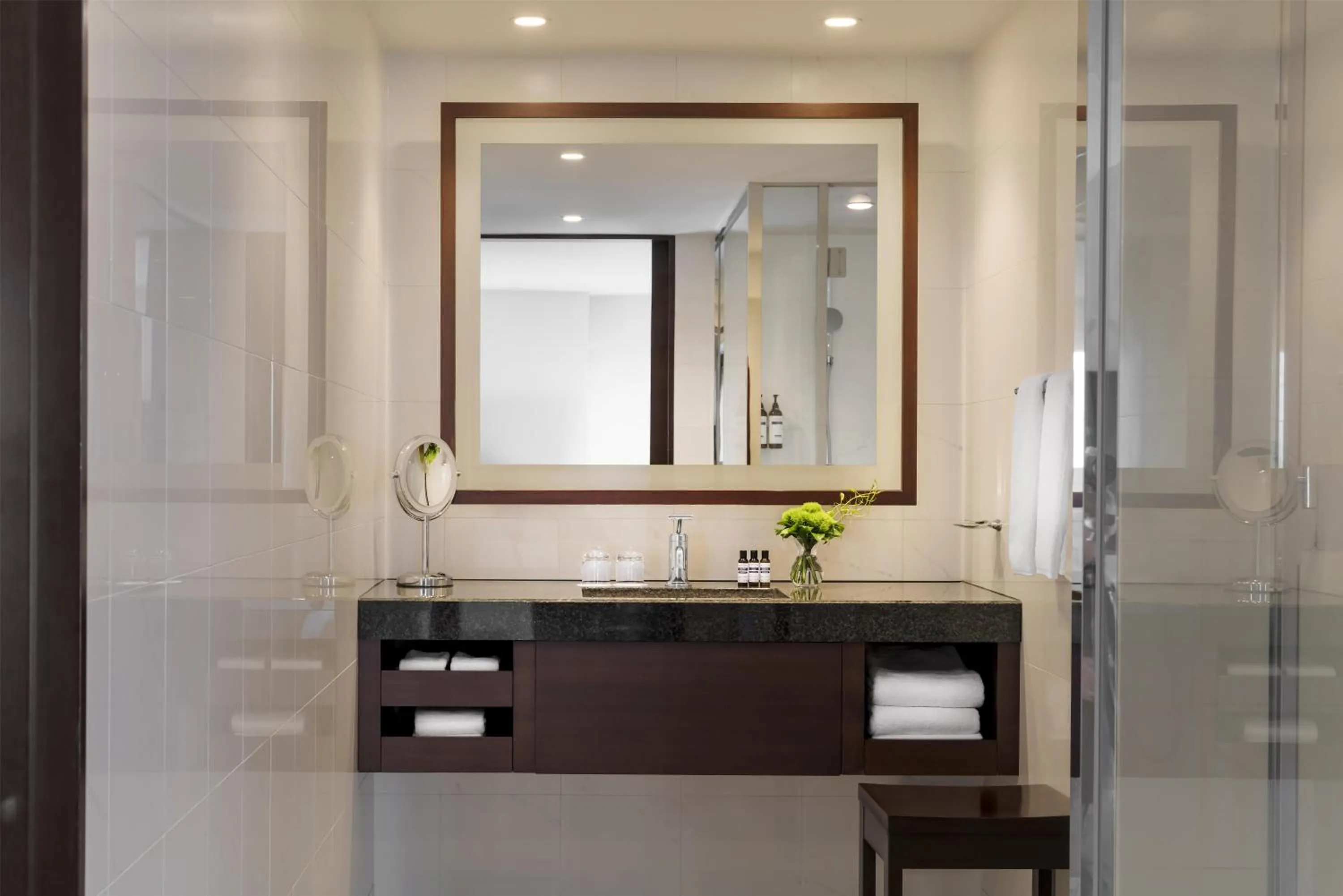 Bathroom in Hyatt Regency Tokyo