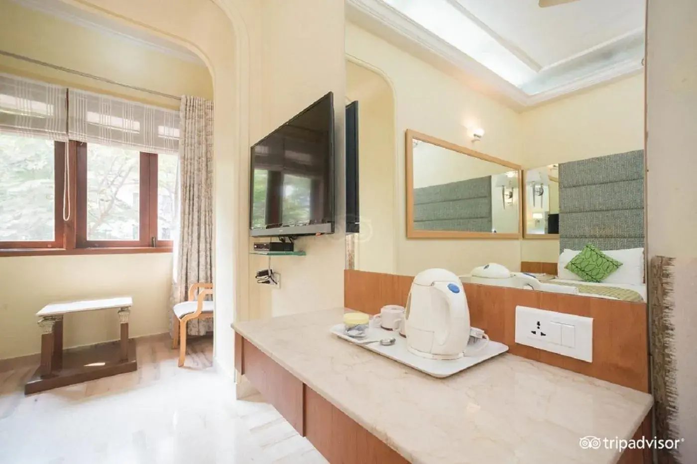 Deluxe Twin Room in Regent Hotel Deluxe Twin Room in Regent Hotel