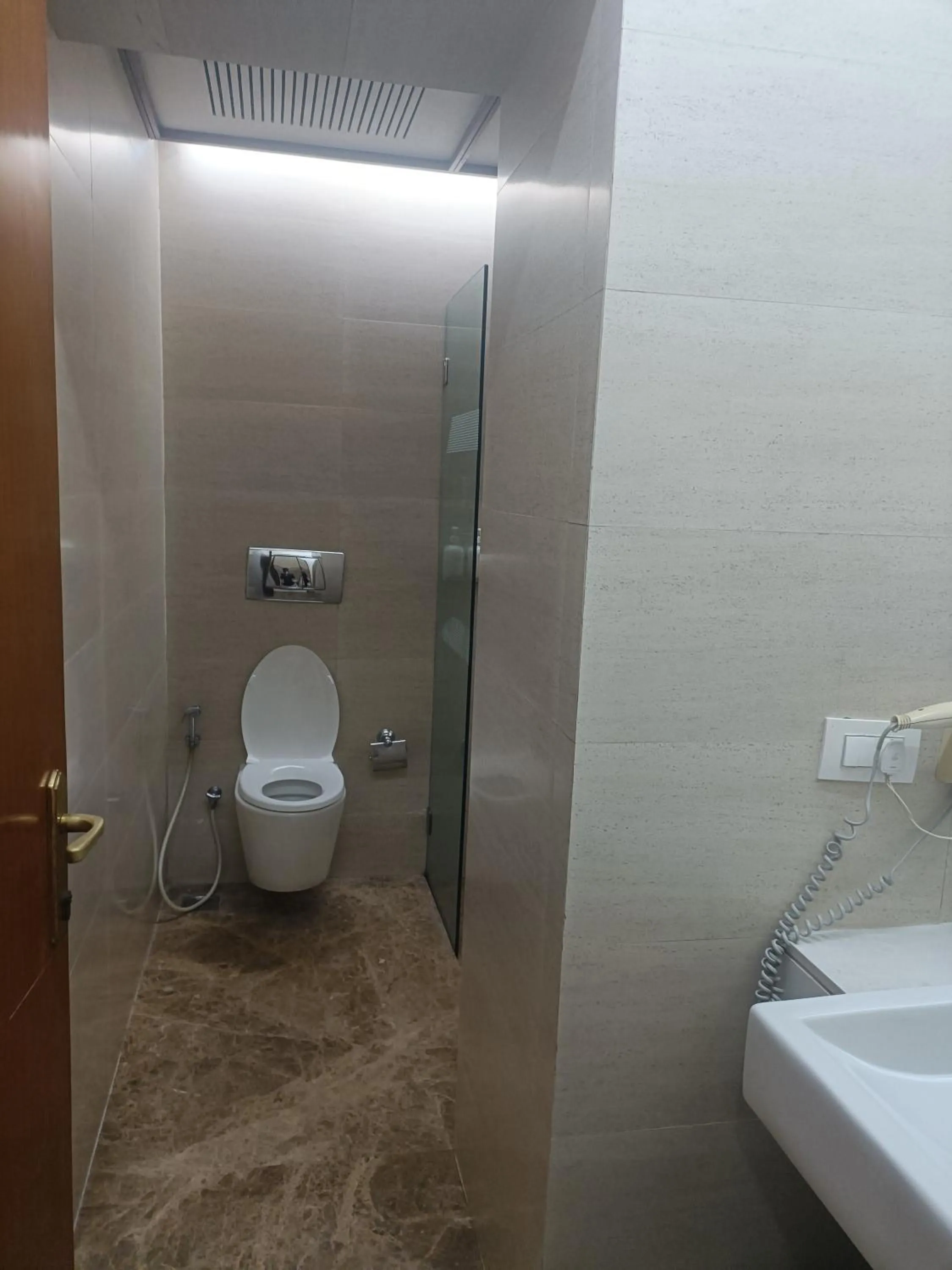 Bathroom in Regent Hotel