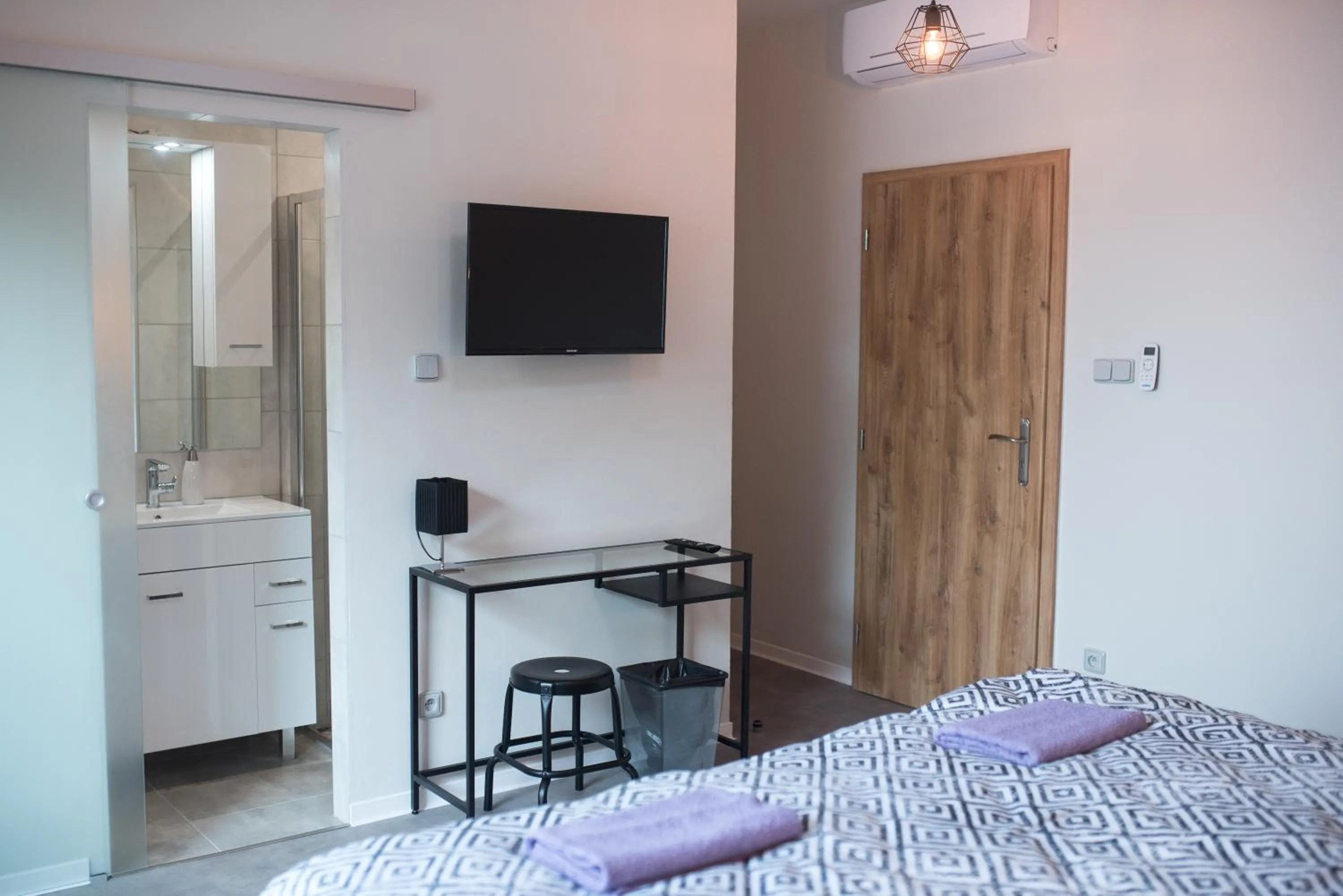 TV and multimedia, Bed in Villa u Arény