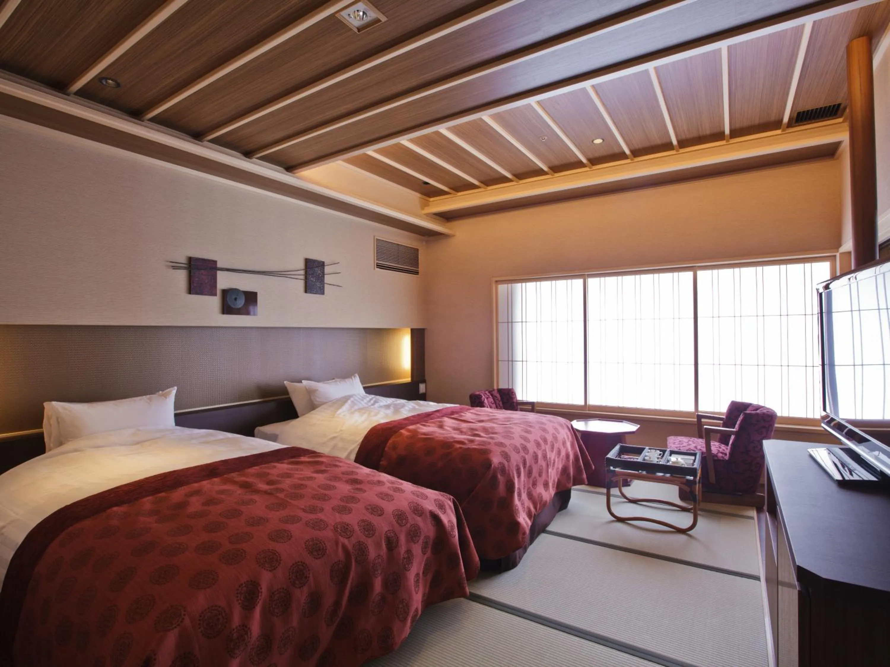 Photo of the whole room, Bed in Yumotokan