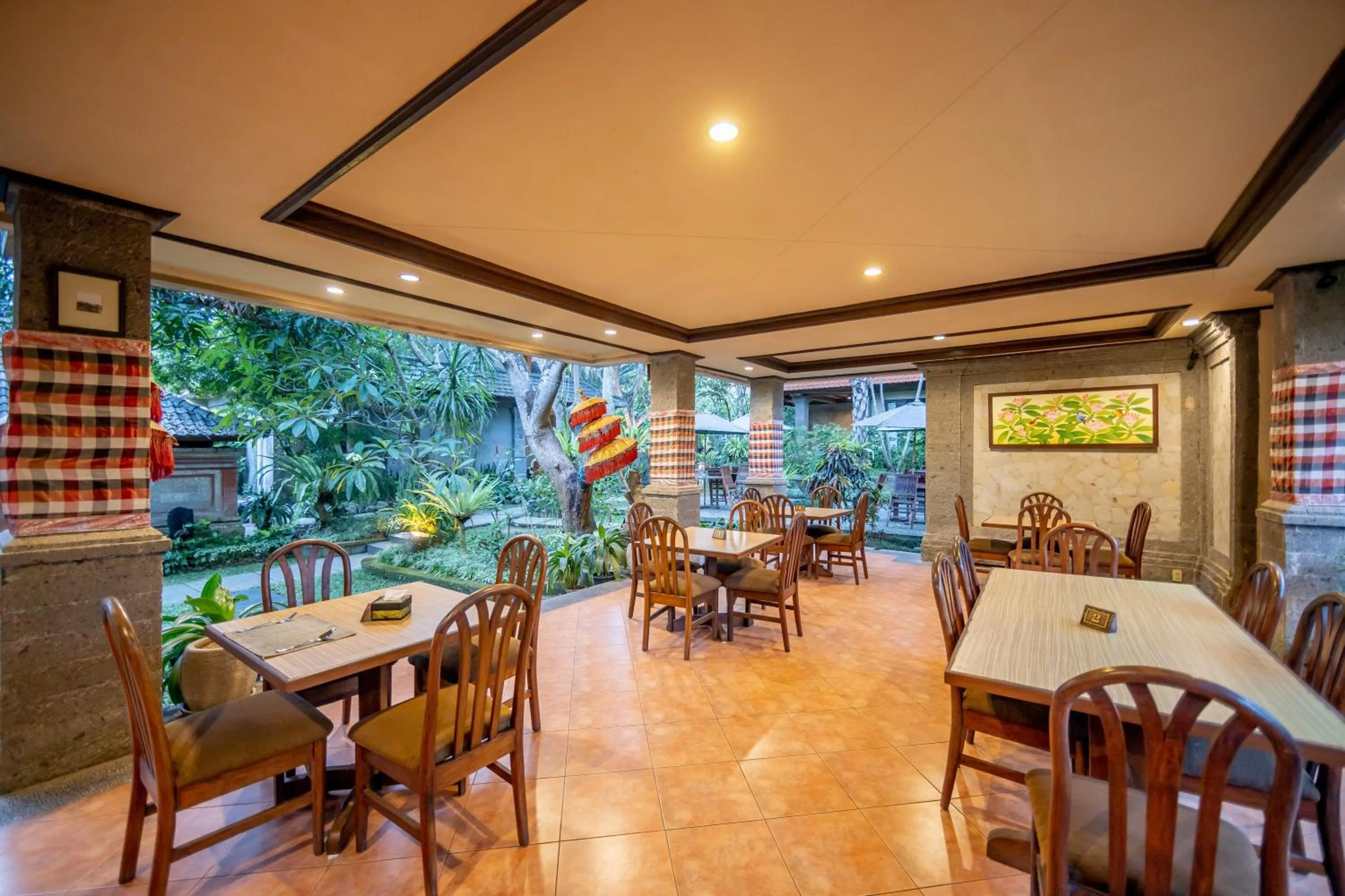 Restaurant/places to eat in De Munut Balinese Resort