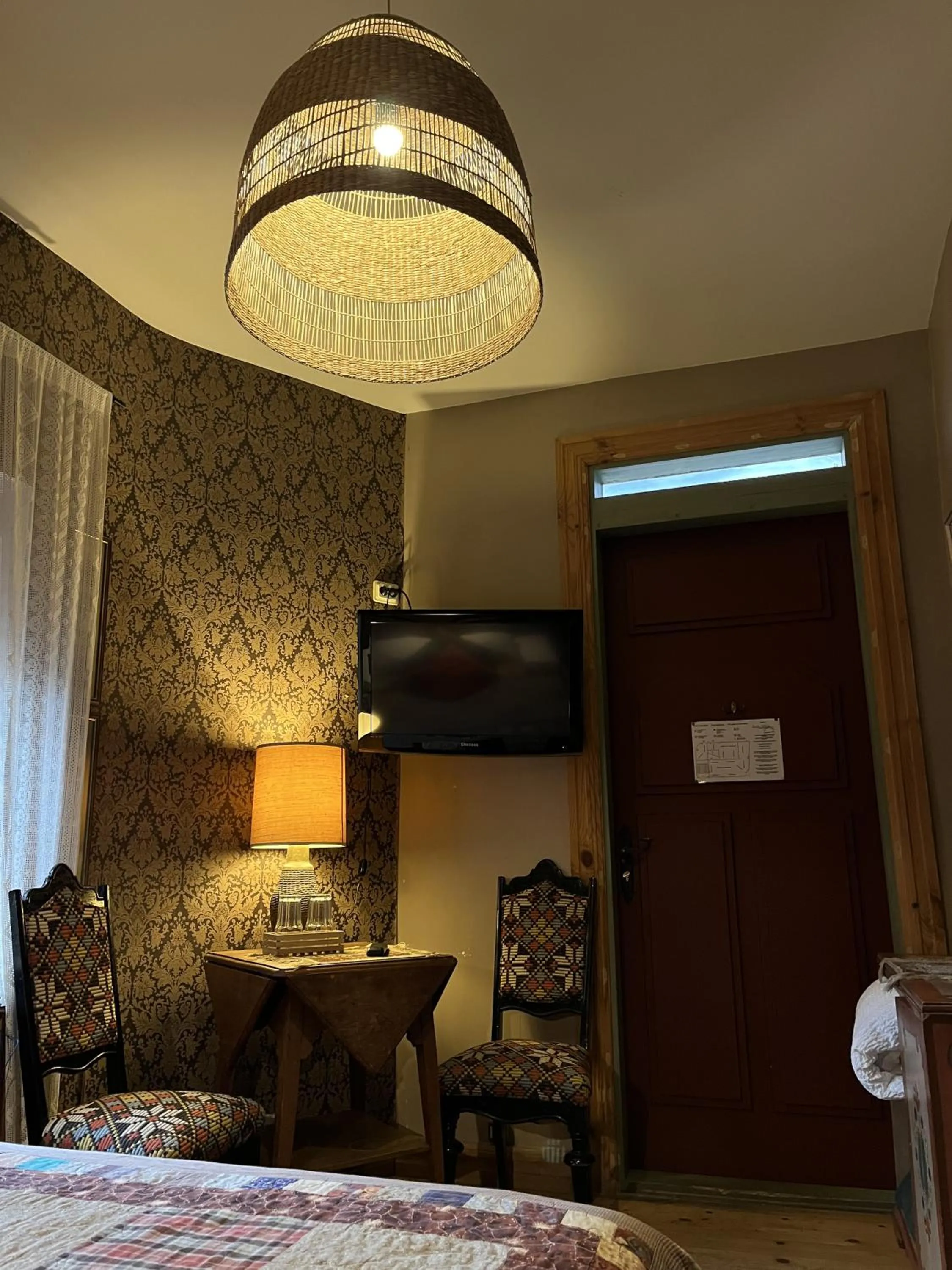 Bed in Fontaine Valhalla Hotel