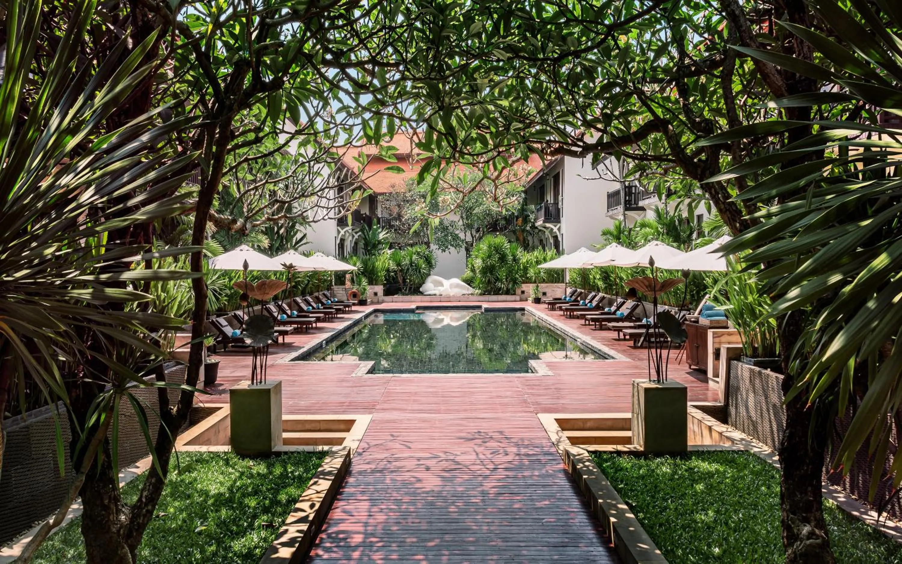 Swimming pool in Anantara Angkor Resort