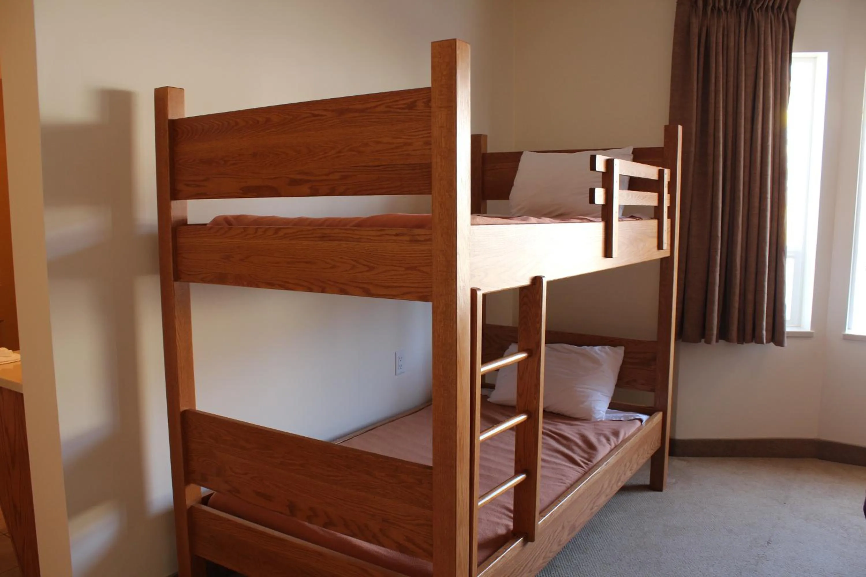 bunk bed, Bed in Western Budget Motel Ponoka