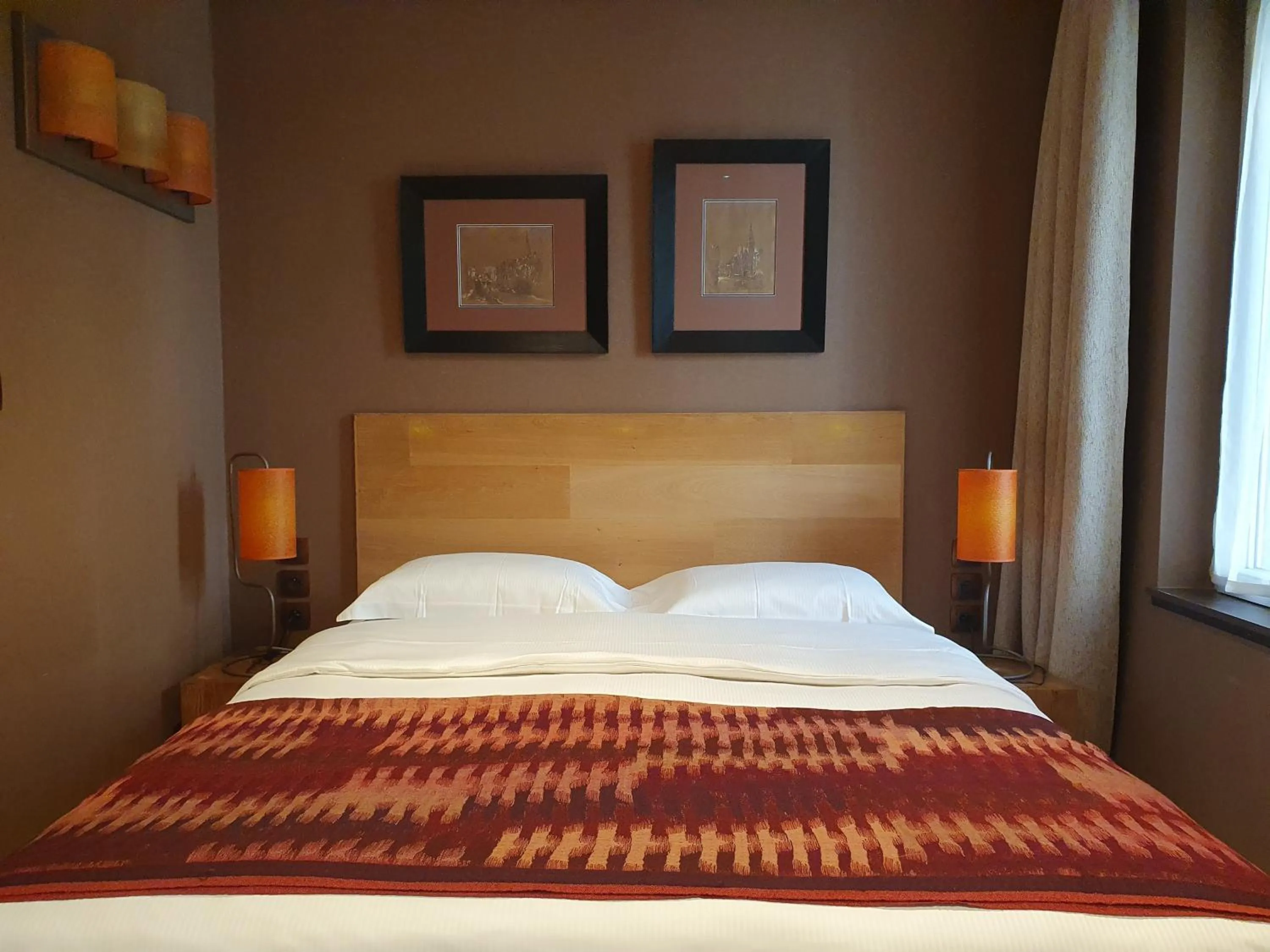 Bed in Villa Les Bains