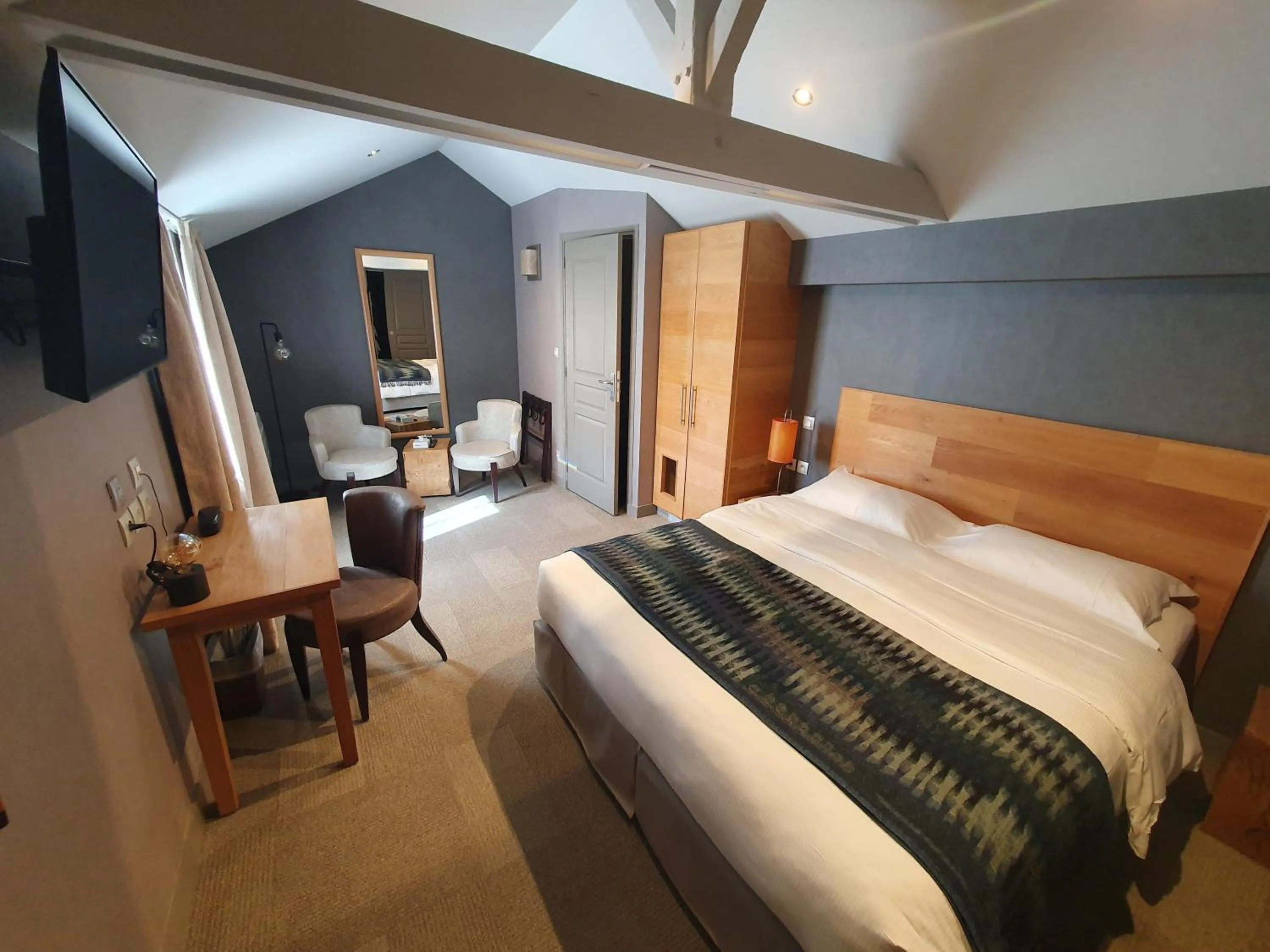 Bed in Villa Les Bains