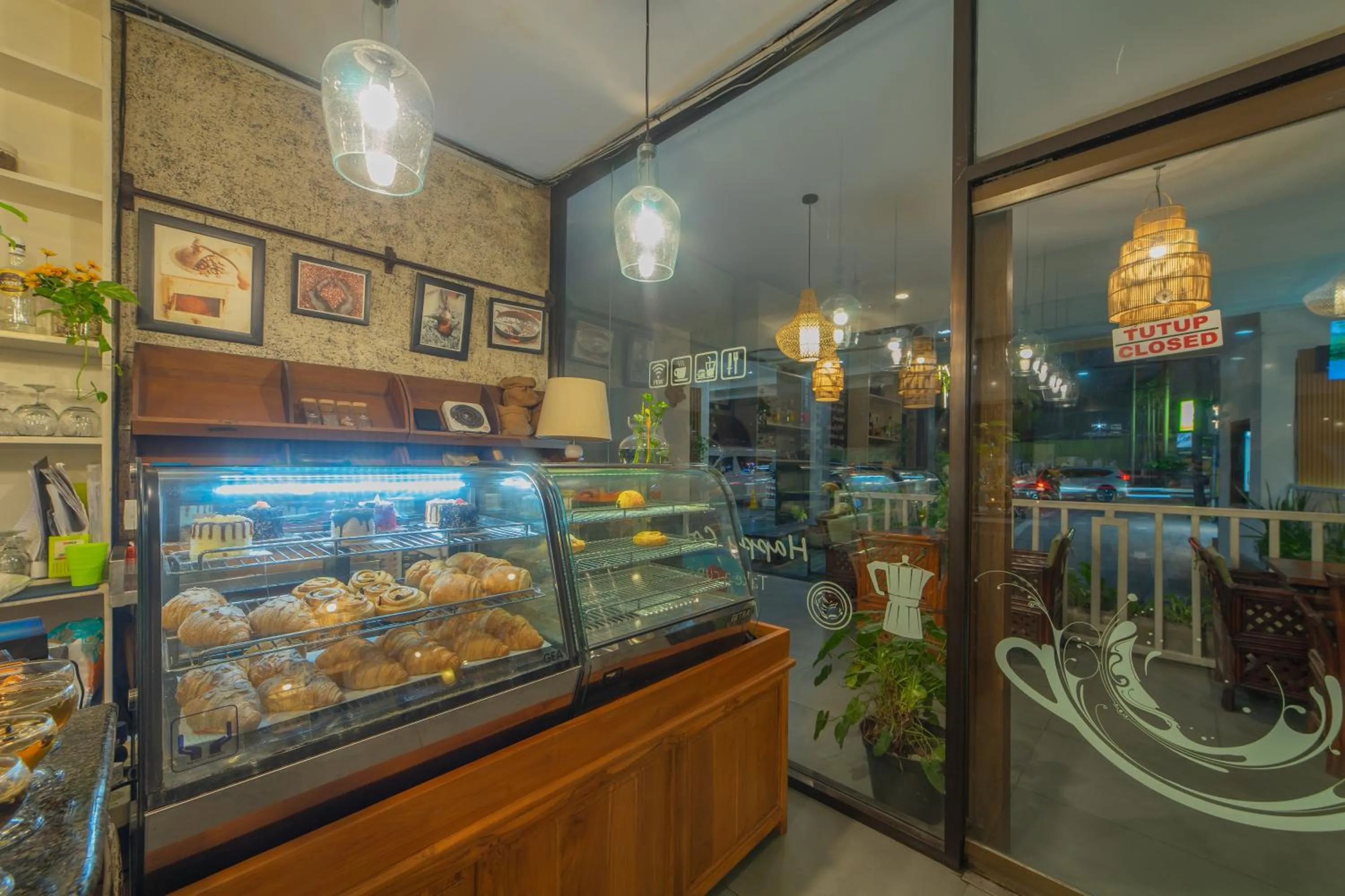 Restaurant/places to eat in Nirmala Hotel Jimbaran