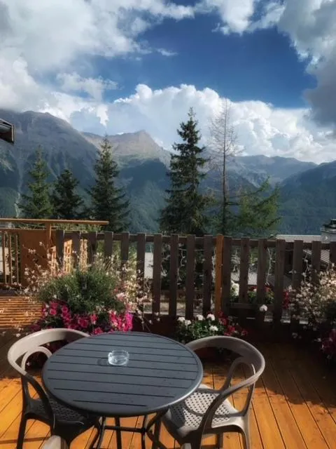 Balcony/Terrace in Hotels Les Catrems & Le Montagnou
