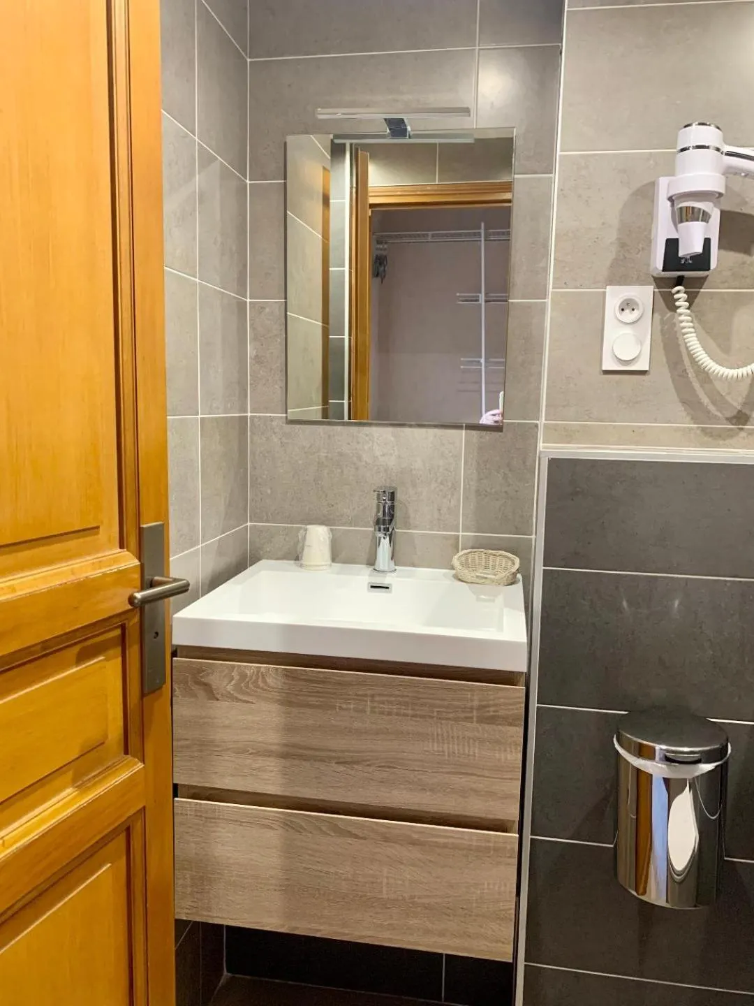 Bathroom in Hotels Les Catrems & Le Montagnou