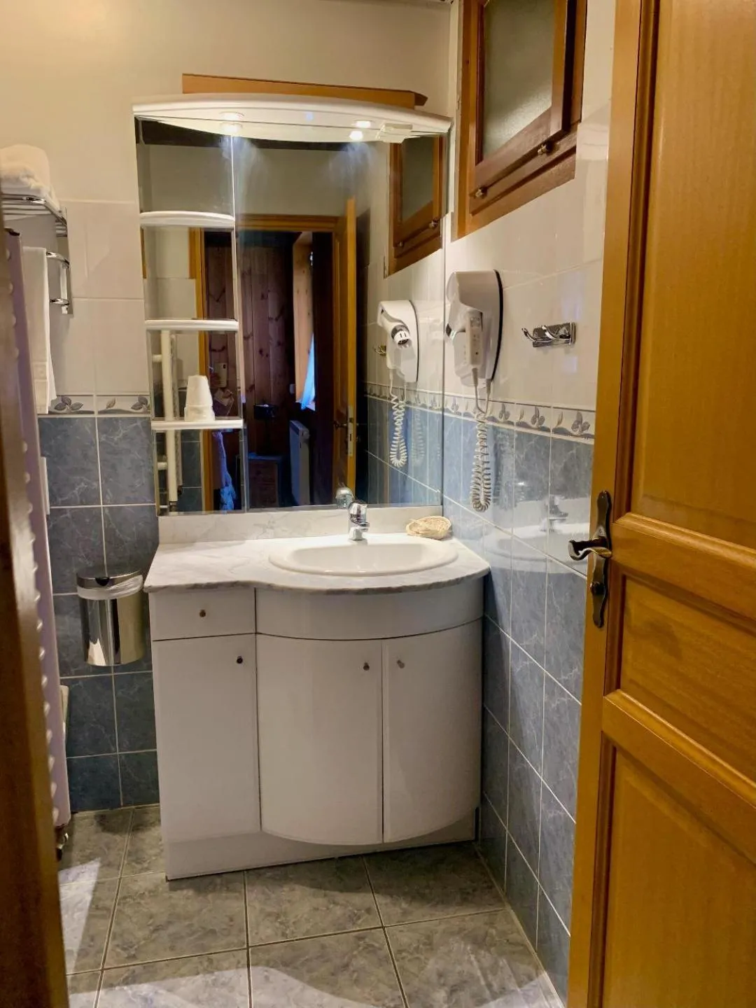 Bathroom in Hotels Les Catrems & Le Montagnou