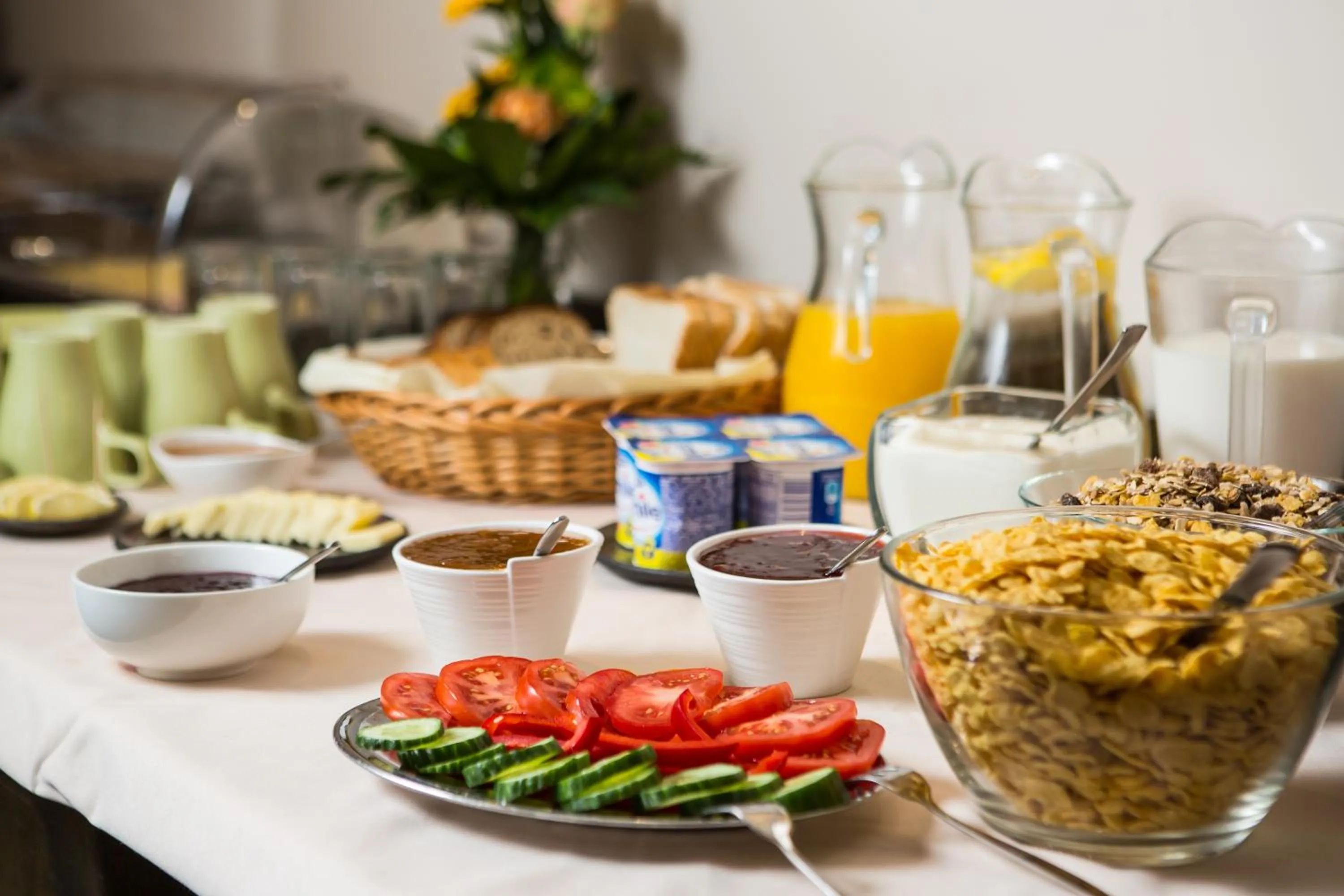 Continental breakfast in Spadrops