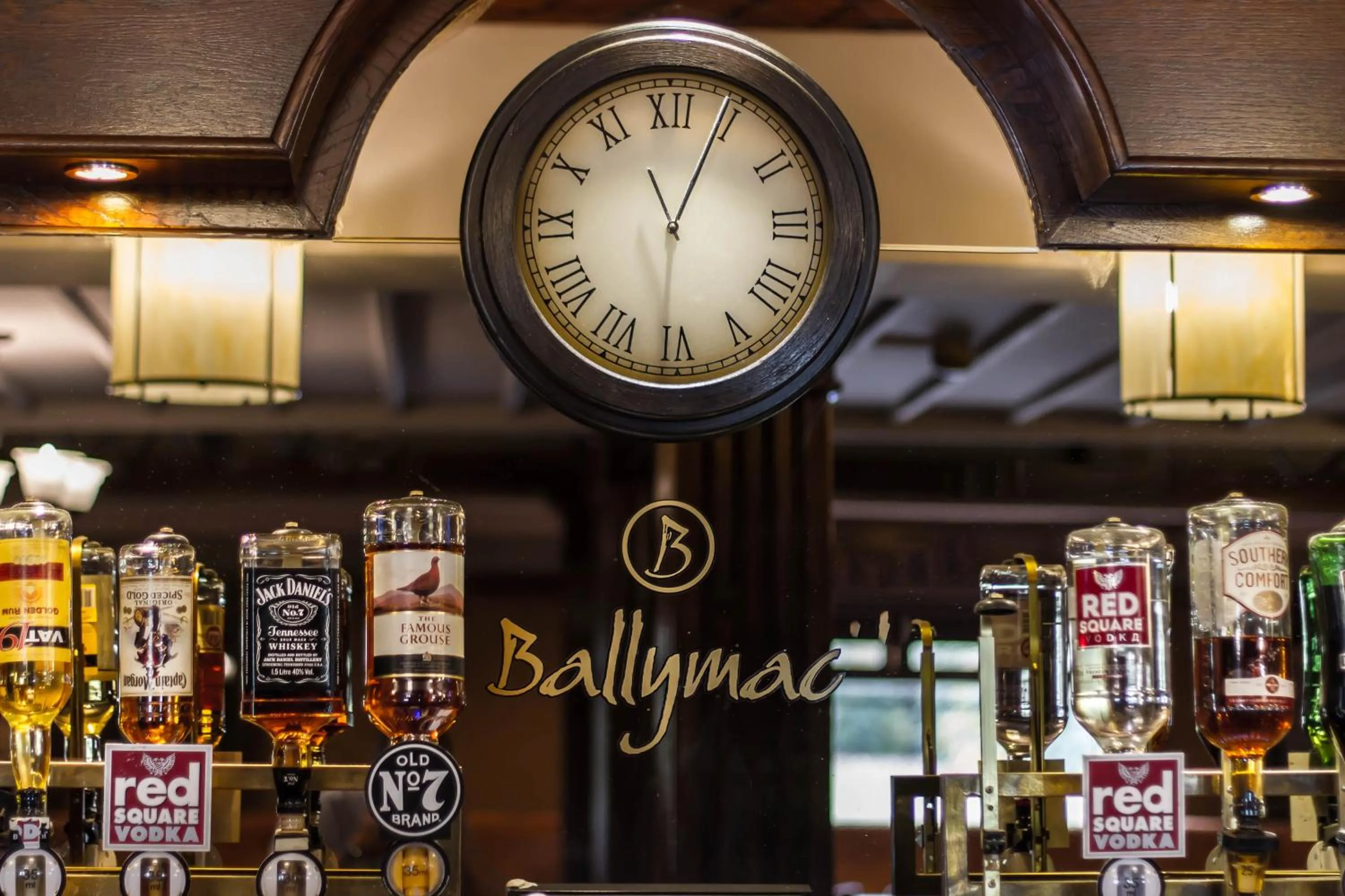Lounge or bar in Ballymac Hotel