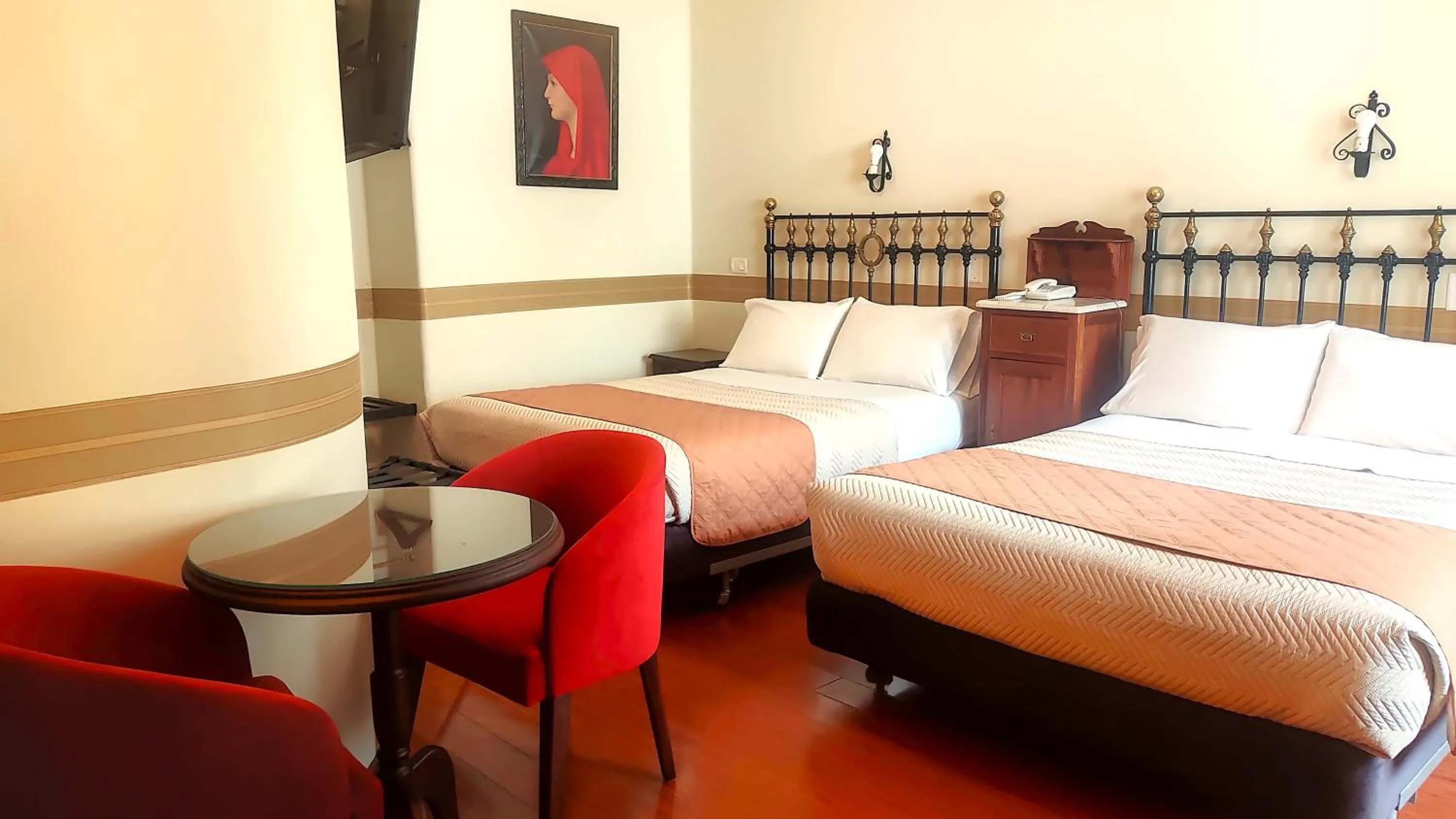 Bed in Hostal Colonial Potosi