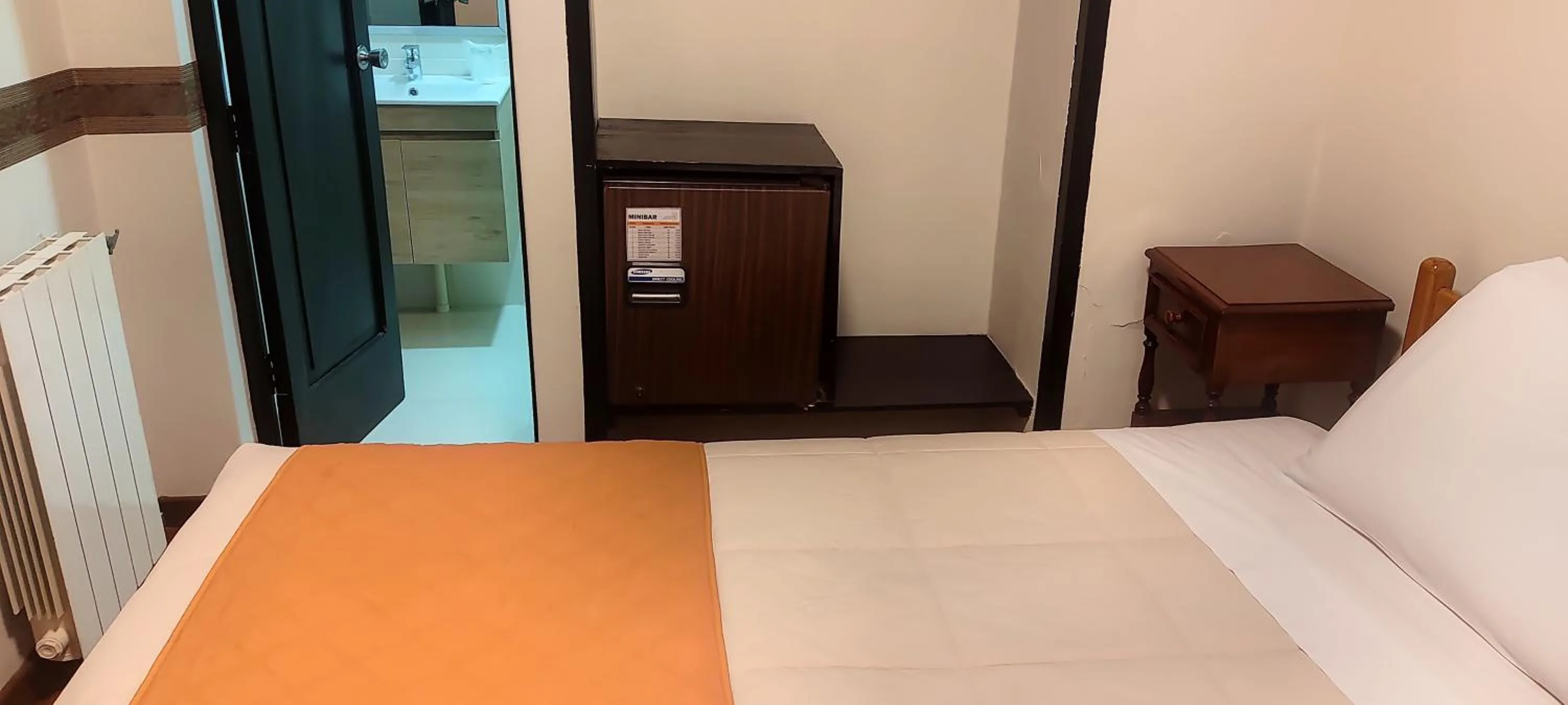 Photo of the whole room, Bed in Hostal Colonial Potosi