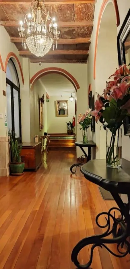 Lobby or reception in Hostal Colonial Potosi