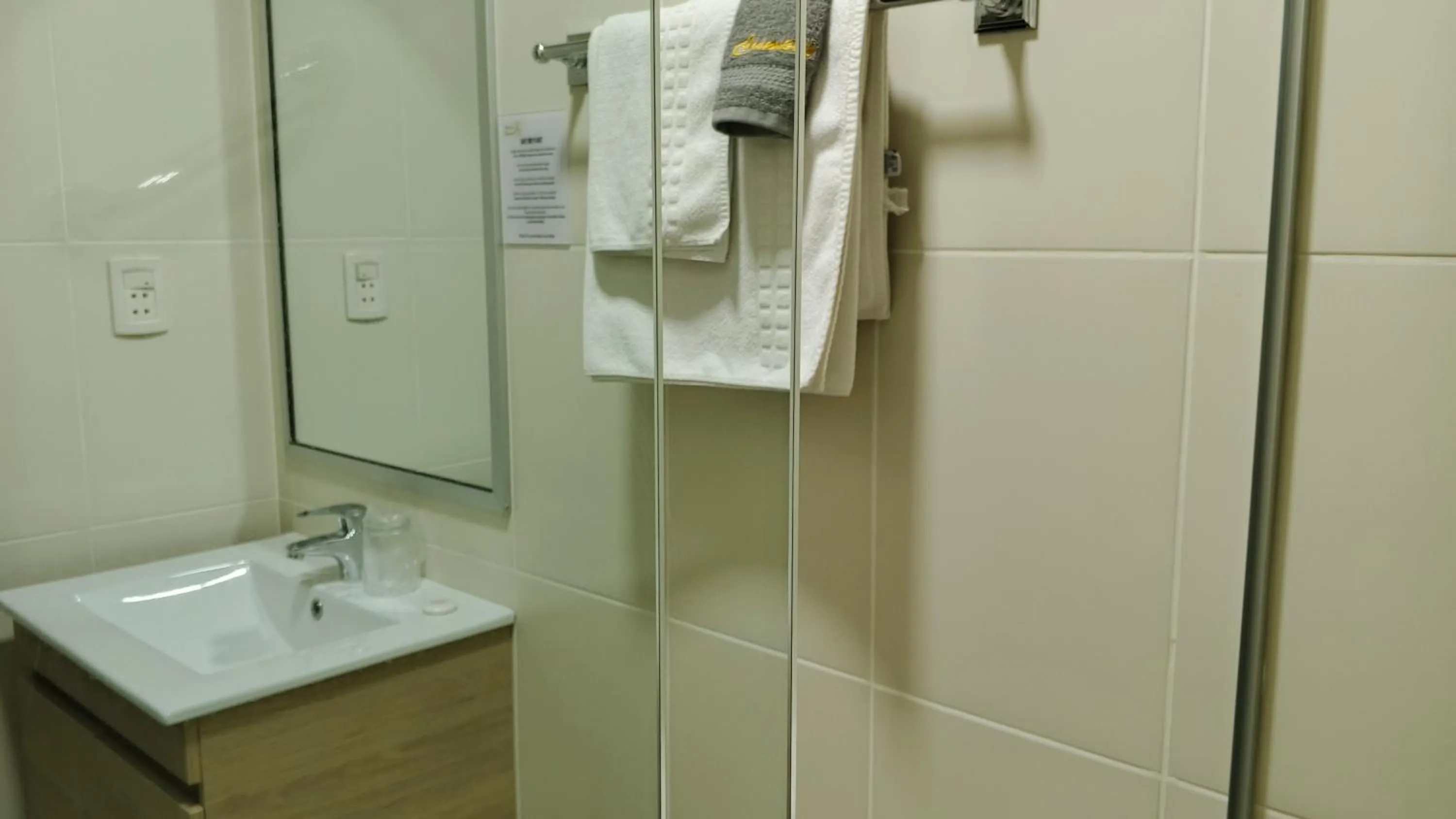 Bathroom in Hostal Colonial Potosi