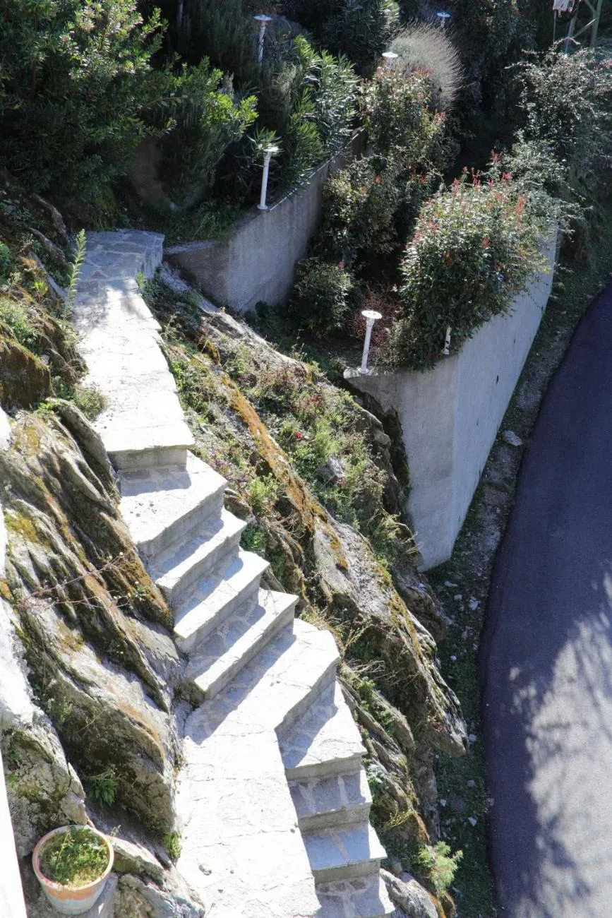 Garden view in Casa Di Lucia Mi-Hotel