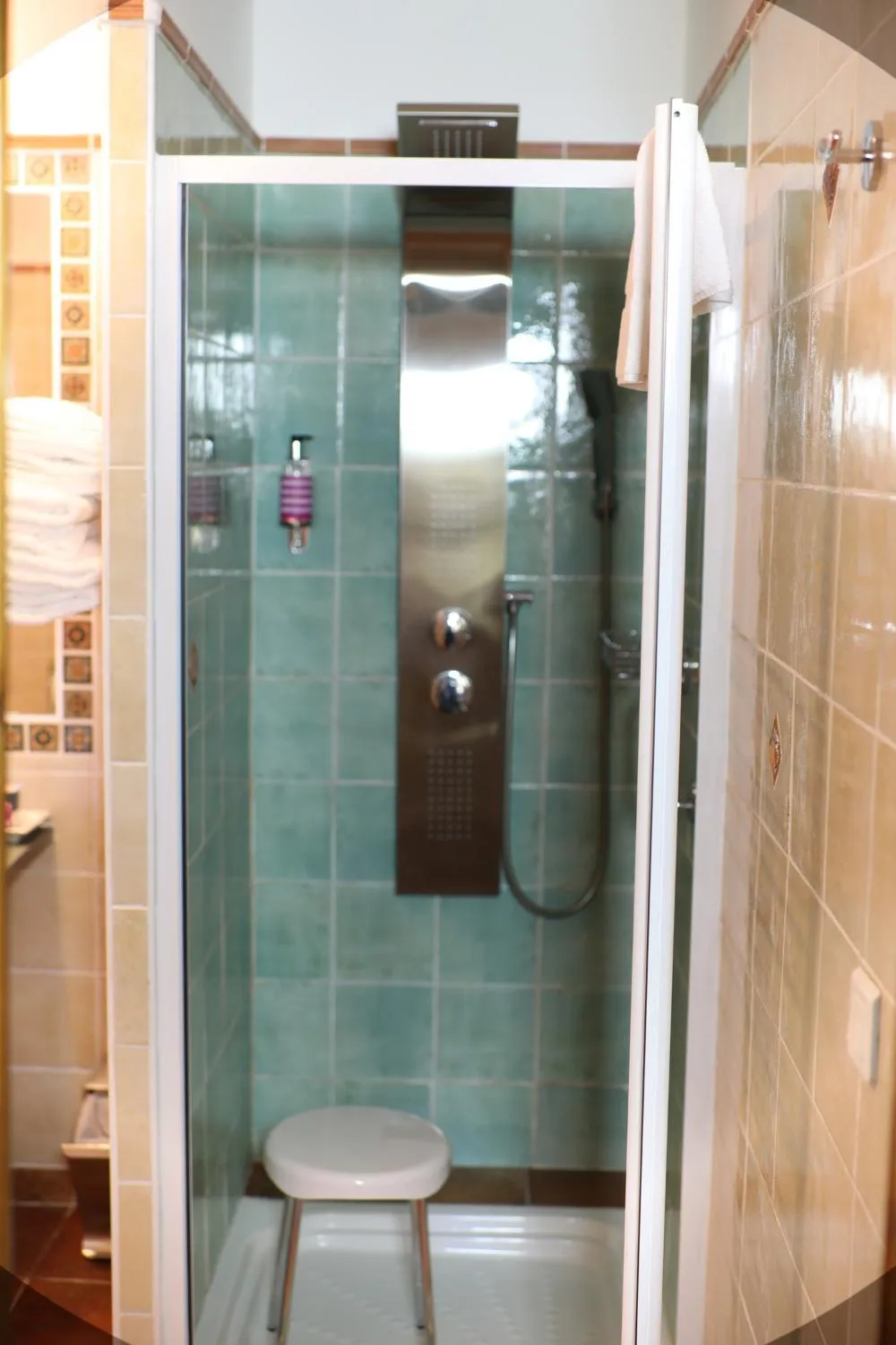 Bathroom in Casa Di Lucia Mi-Hotel