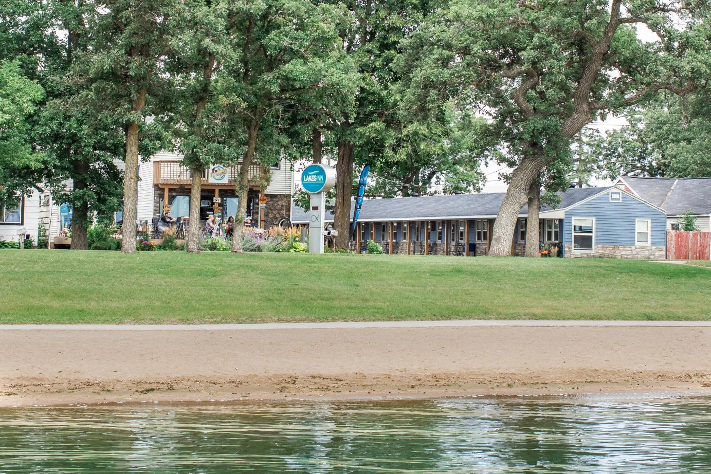 Property building in Lakes Inn