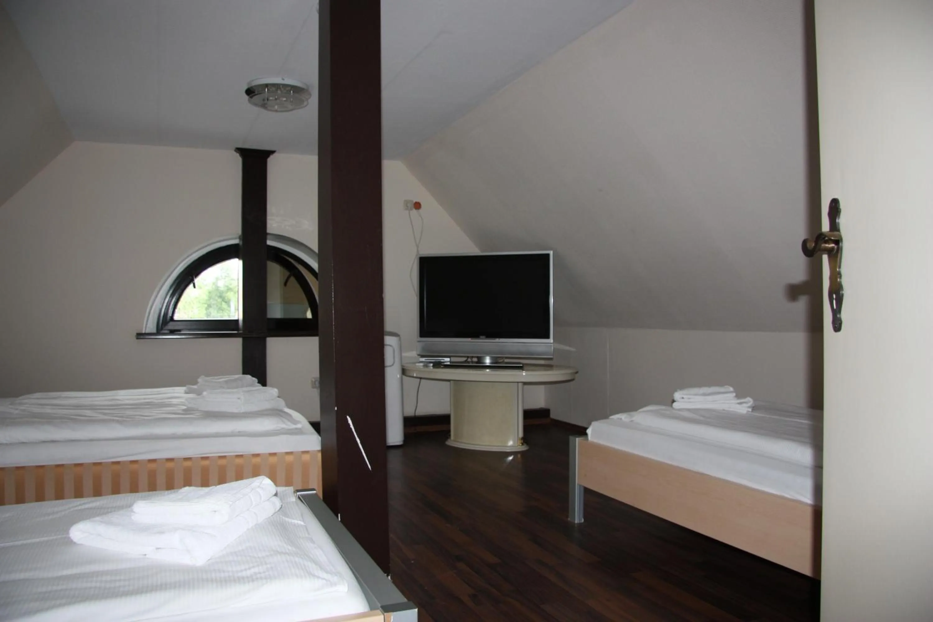 Bed in Hotel Zum goldenen Stern