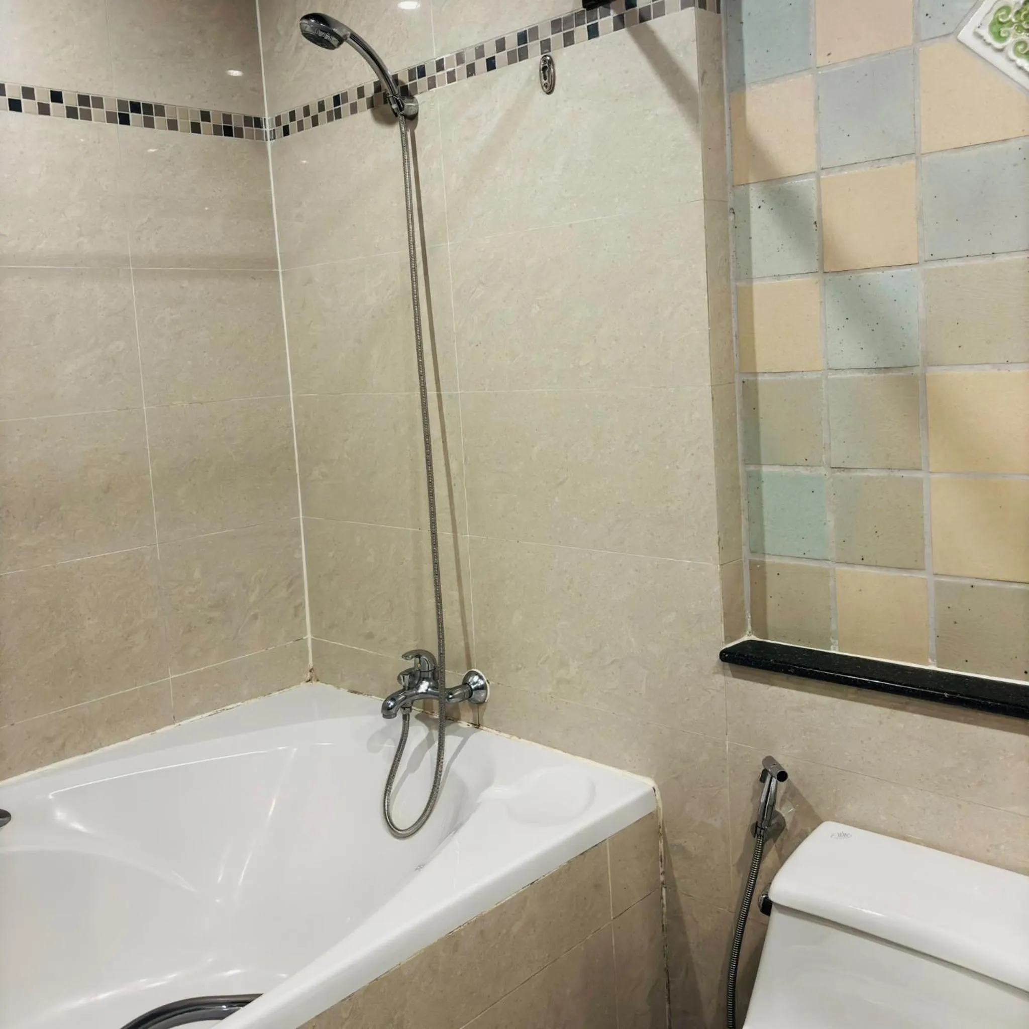 Shower in Avalon Beach Resort