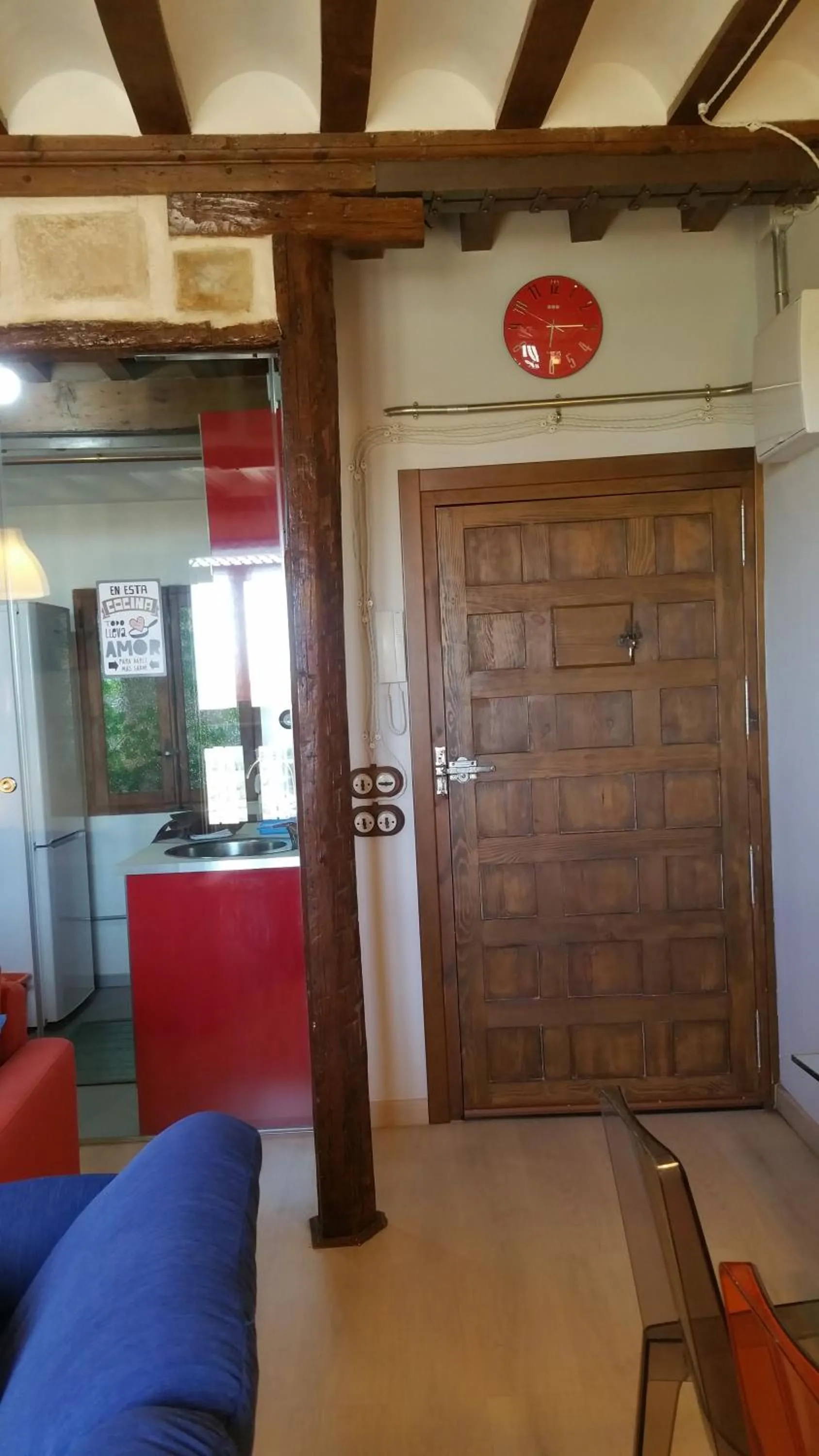 Dining area in Toledo Flat, City Centre