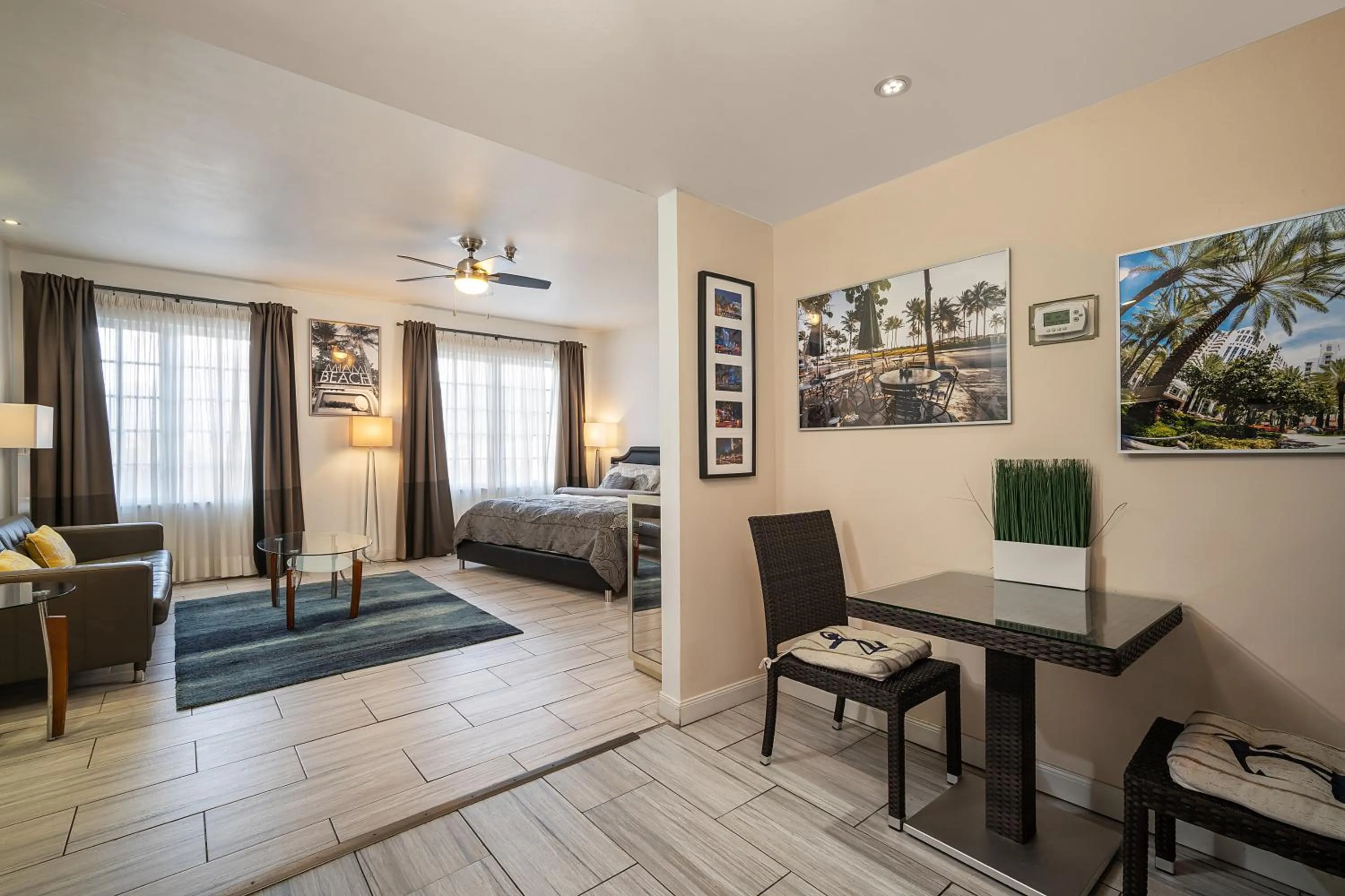 Living room, Bed in Barbizon on Ocean Drive Apartments