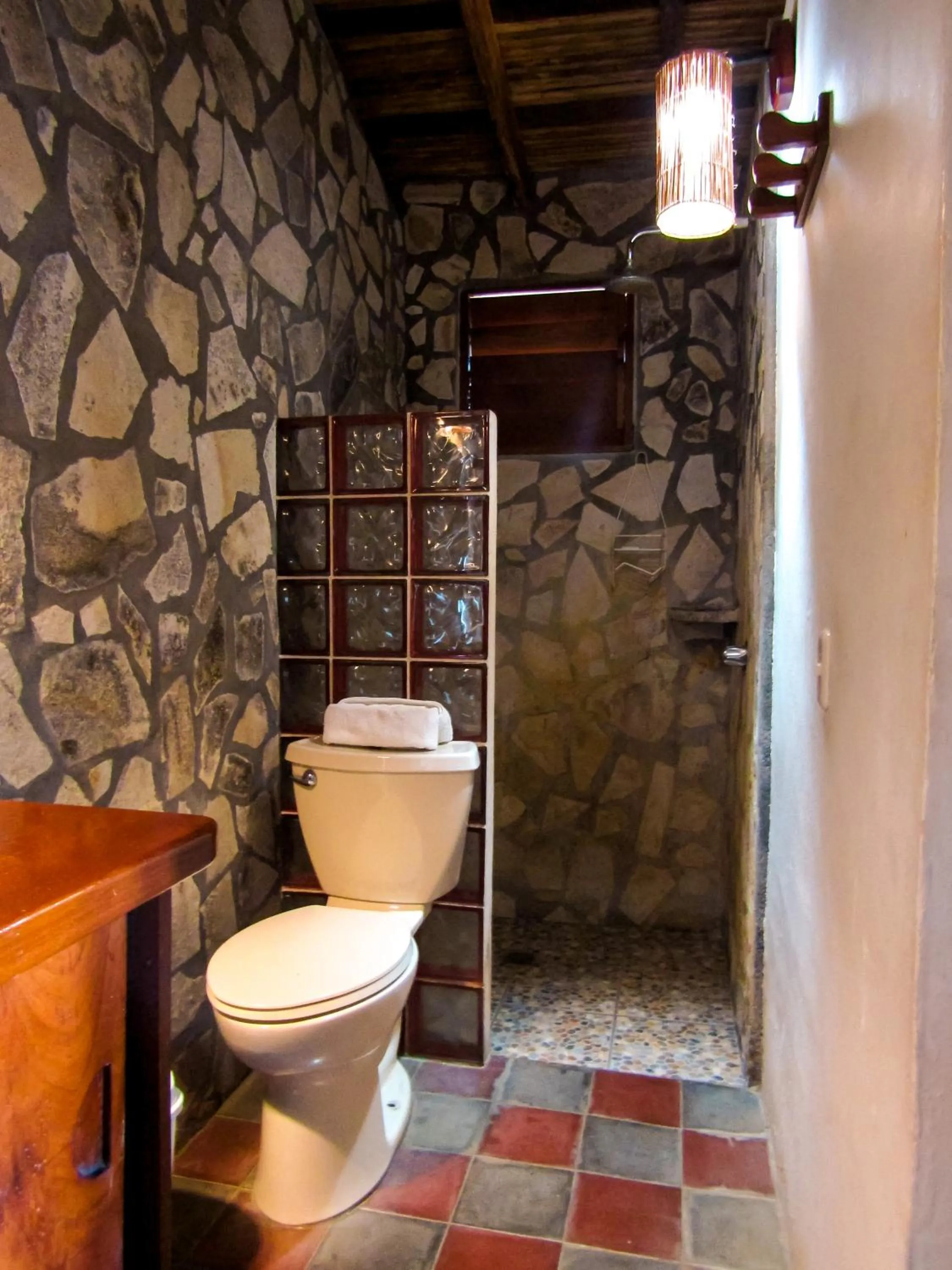 Shower in Hotel Restaurante Spa La Barca de Oro