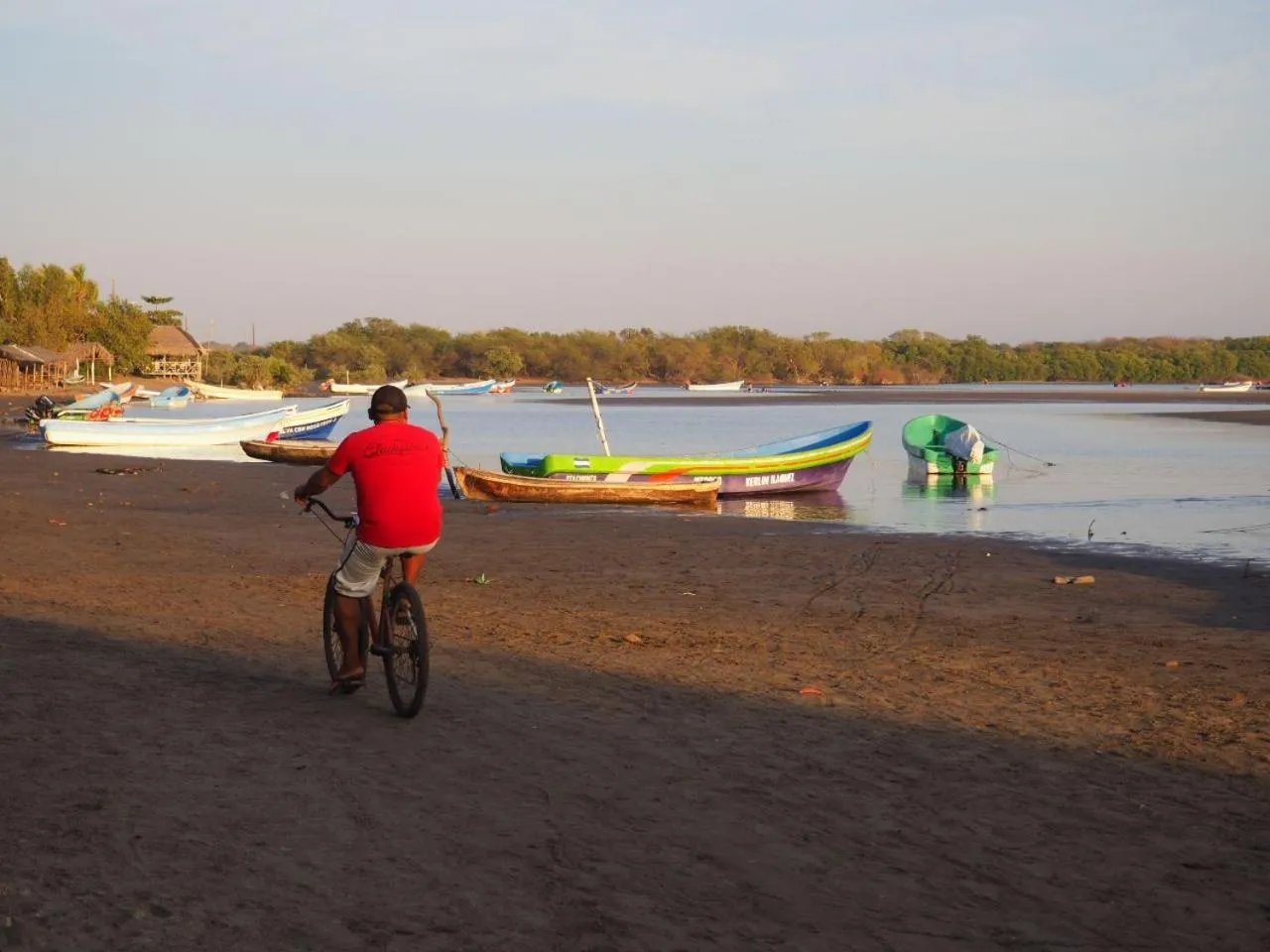 People in Hotel Restaurante Spa La Barca de Oro