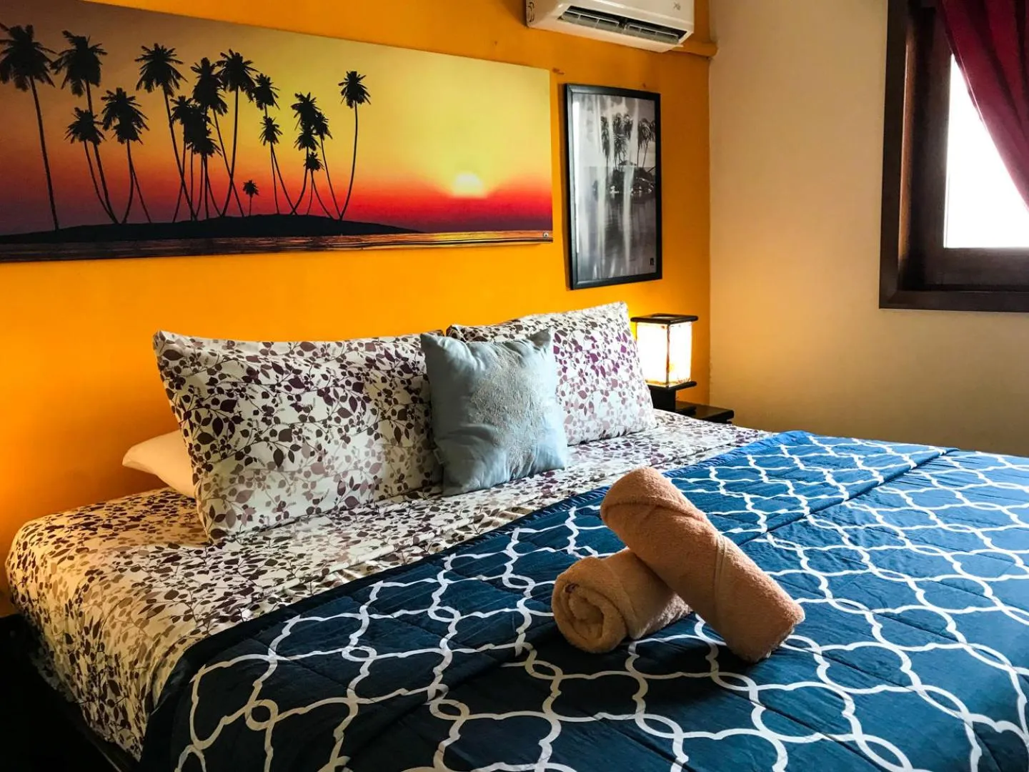 Bed in Cande's Apartments