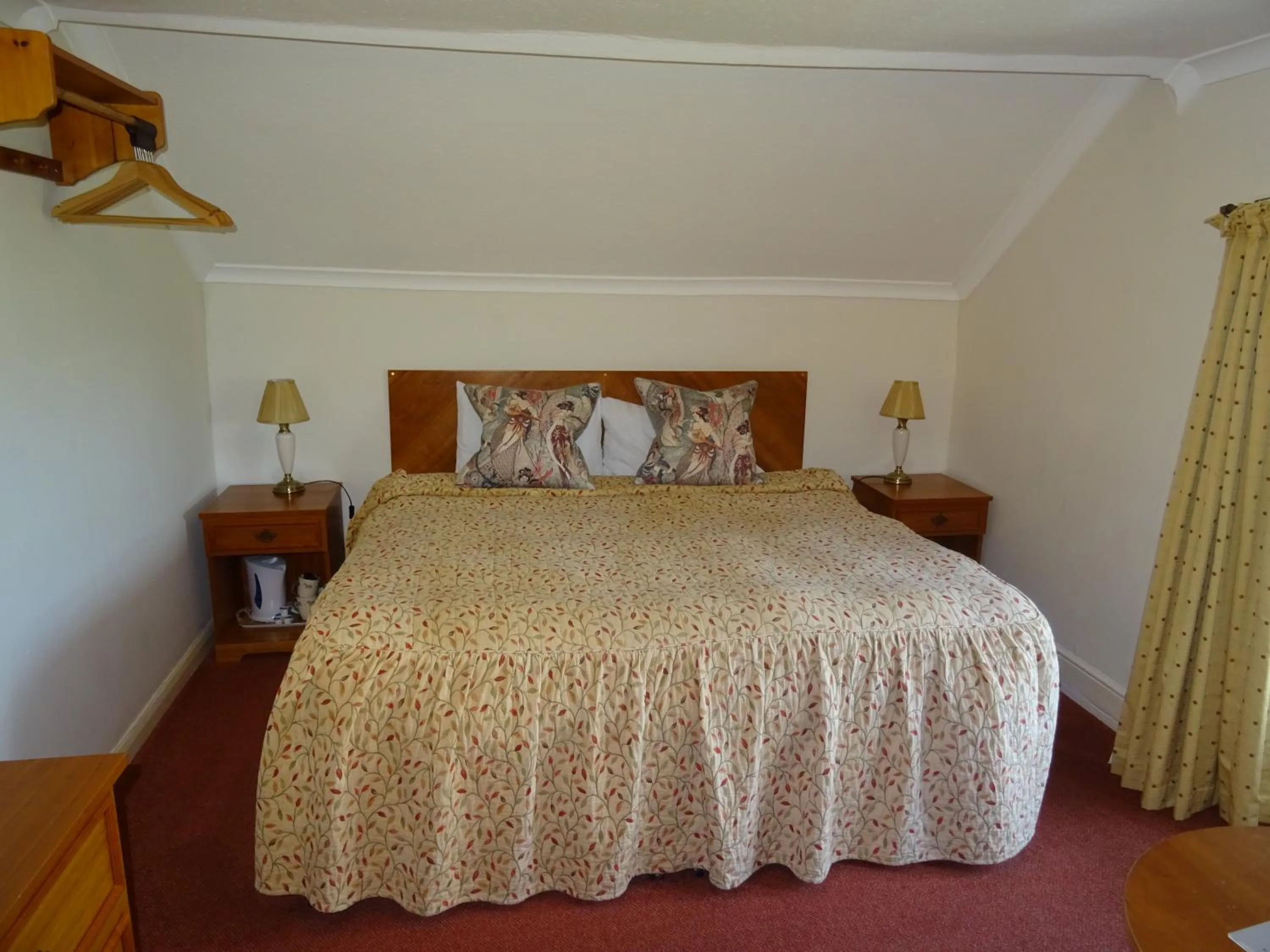 Bed in Lutwidge Arms