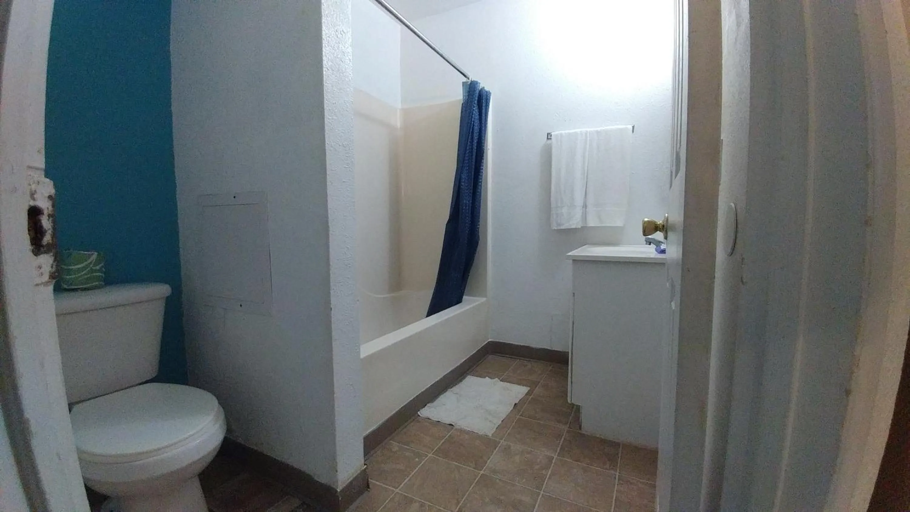 Shower in Anchor Motel & RV Park