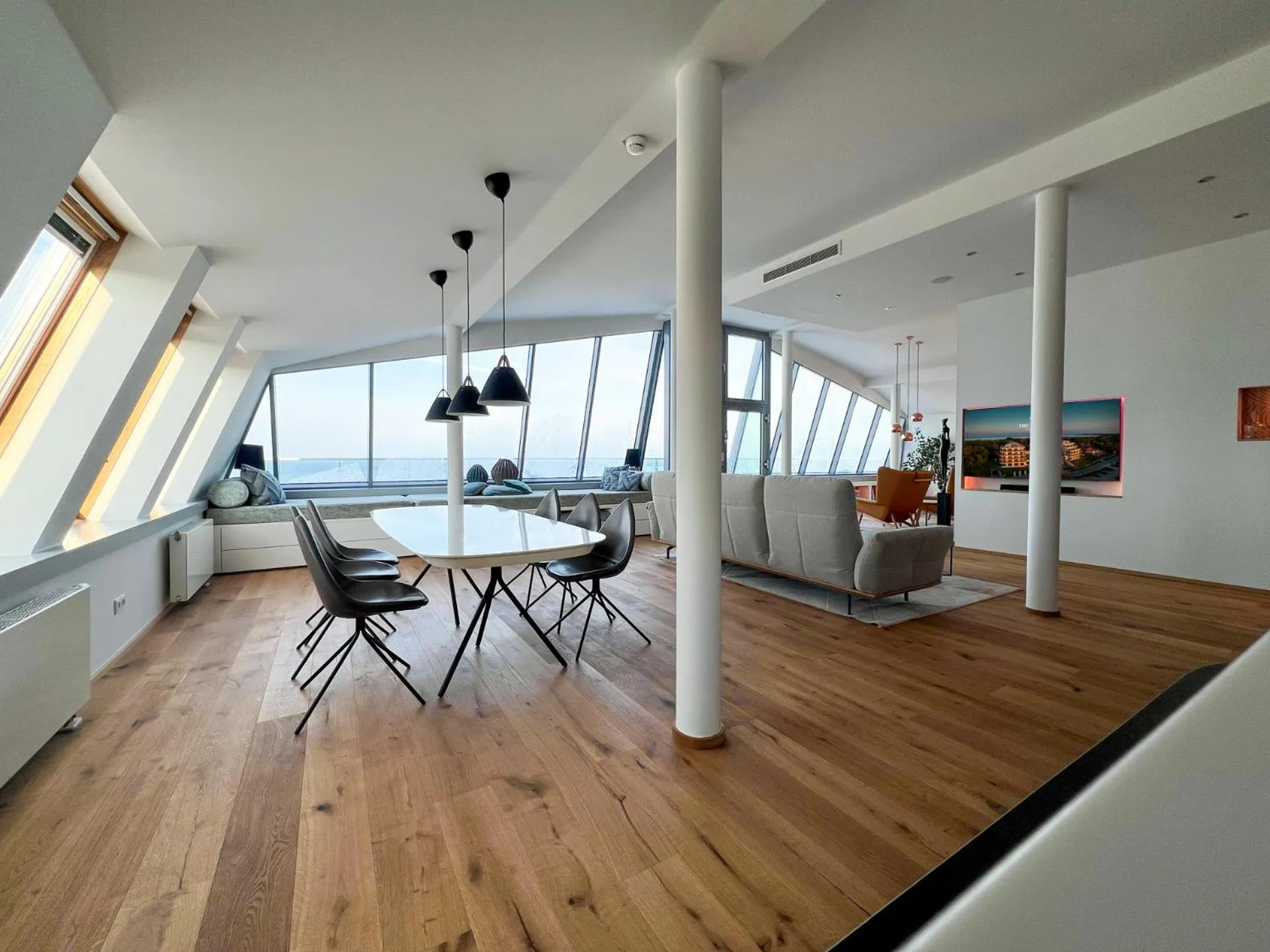 Dining area in THE GRAND Ahrenshoop